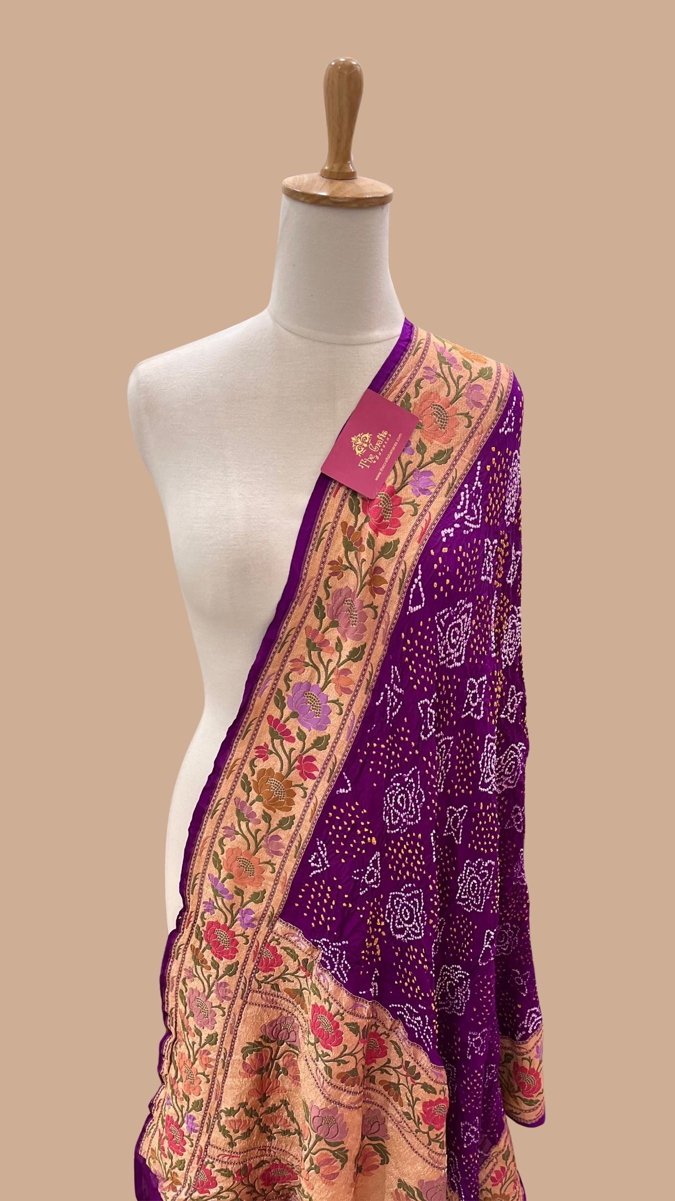 Khaddi Georgette Banarasi Handloom Bandhej Dupatta