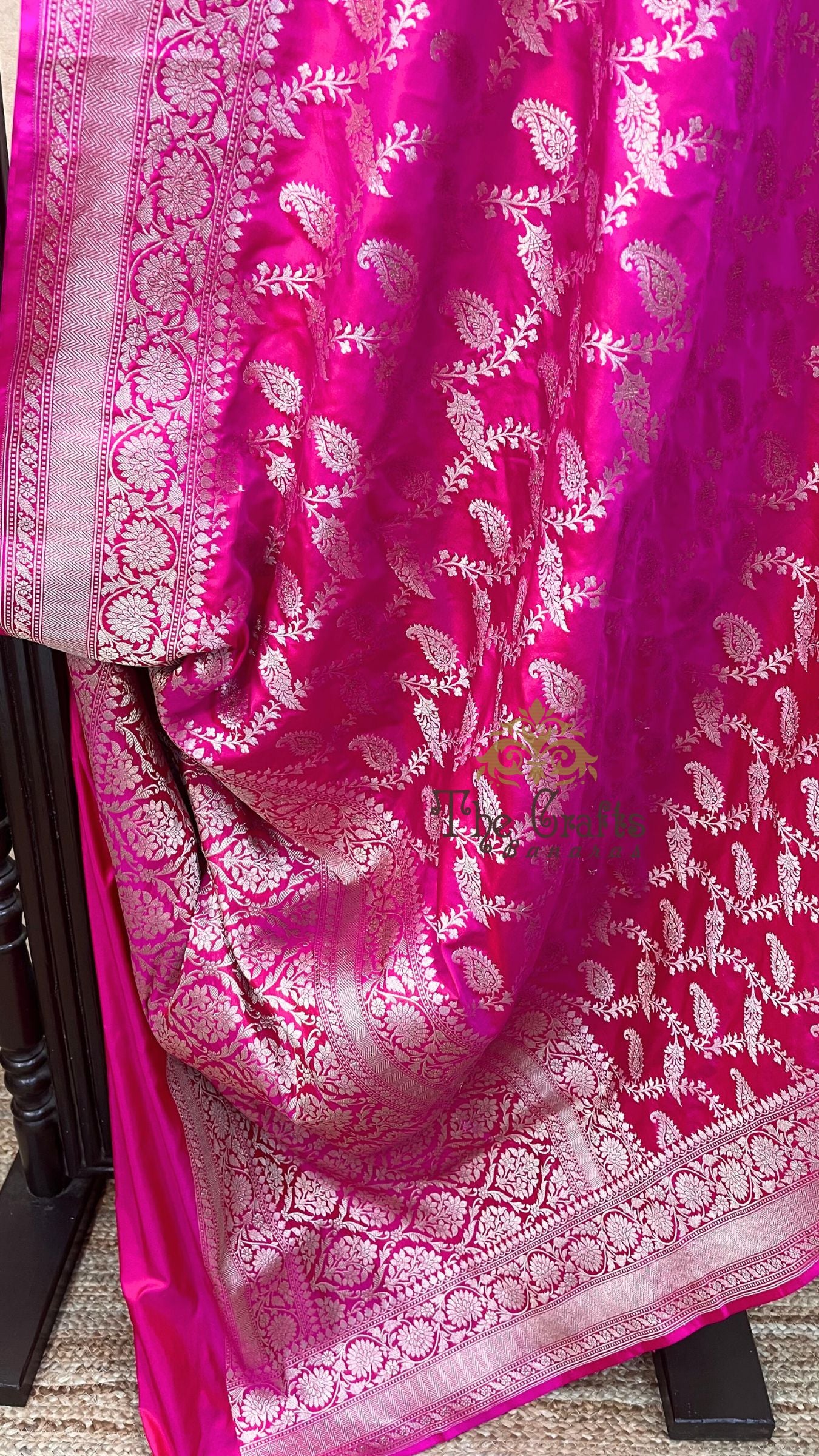 Pure Katan Silk Handloom Banarasi Saree - Jaal work