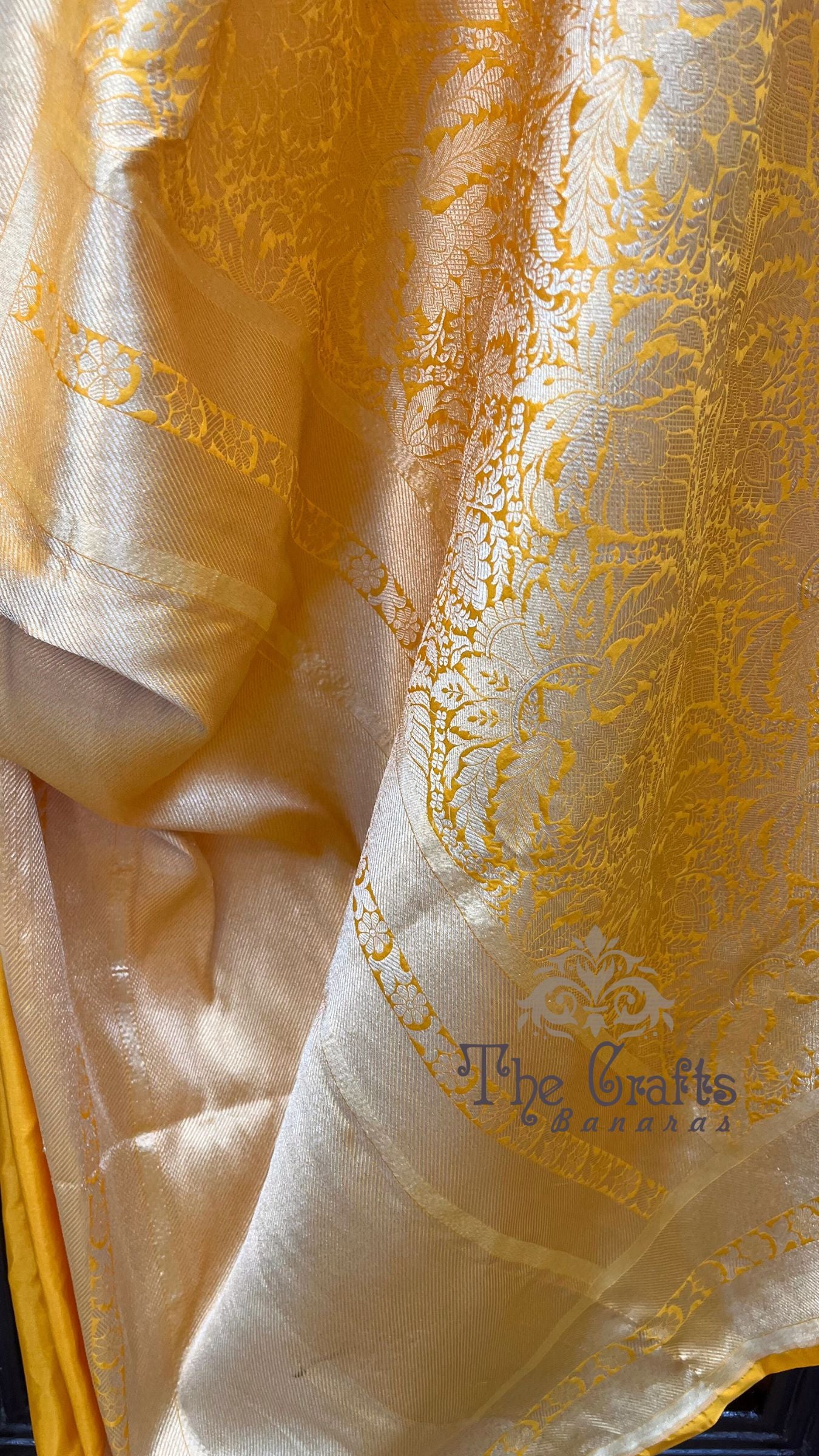 Pure Katan Silk Handloom Banarasi Saree - Tanchui Brocade