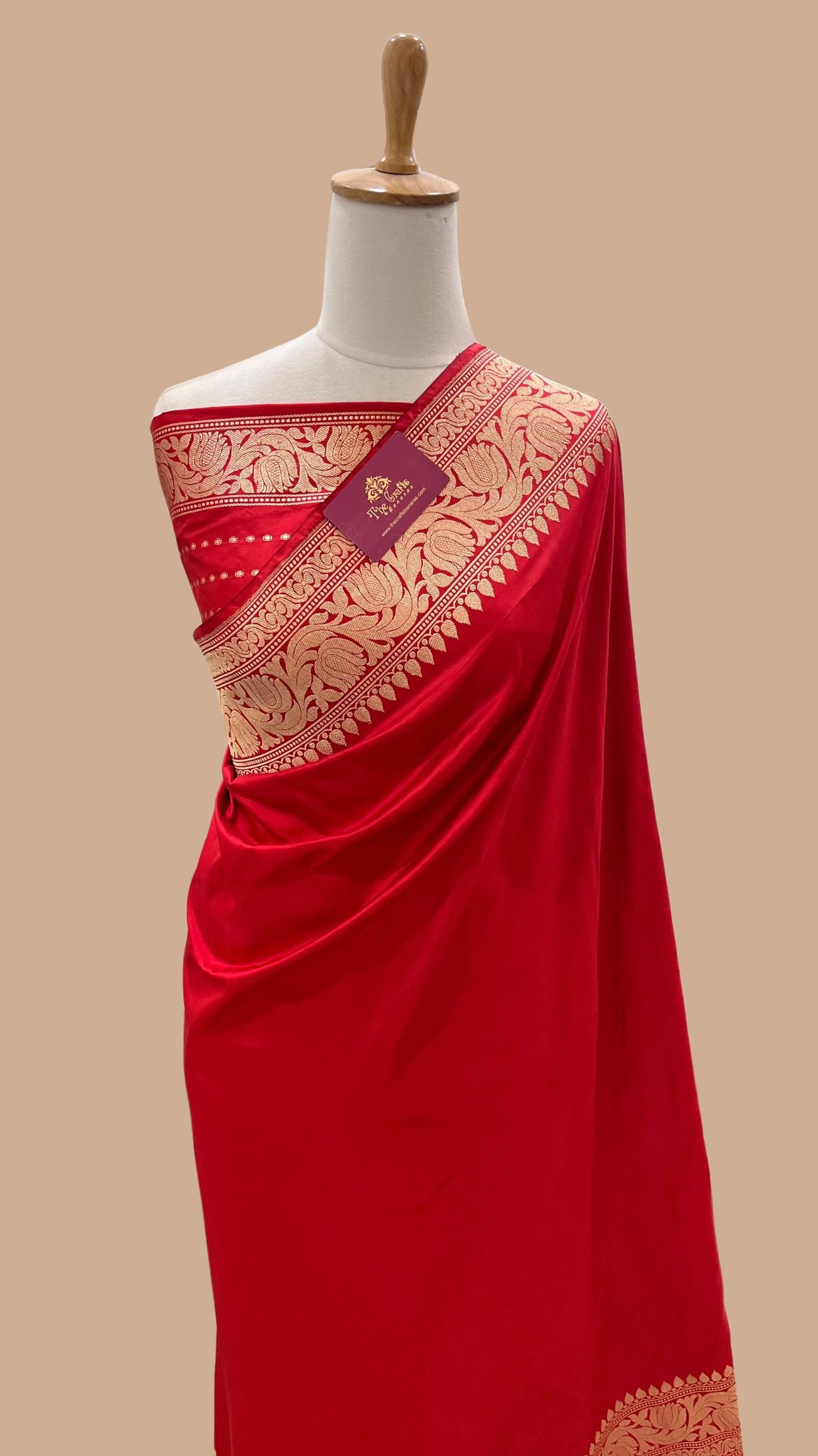 Pure Katan Silk Handloom Banarasi Saree - with kadhua work