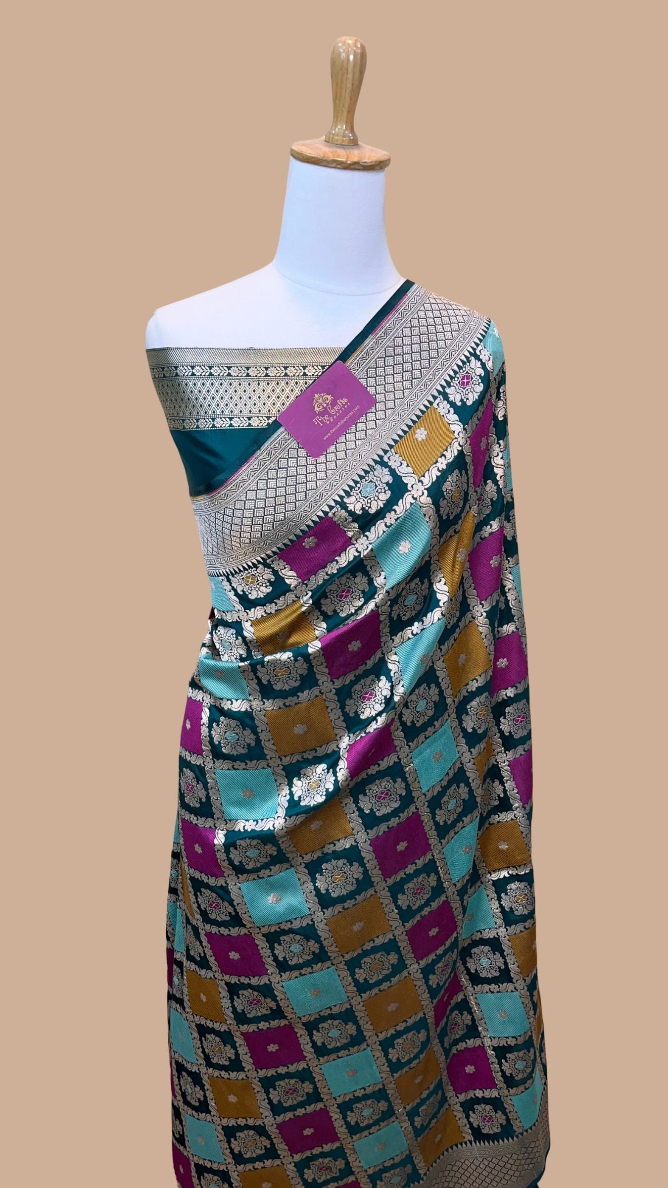 Rangkat Pure Katan Silk Handloom Banarasi Saree - All over Jaal work