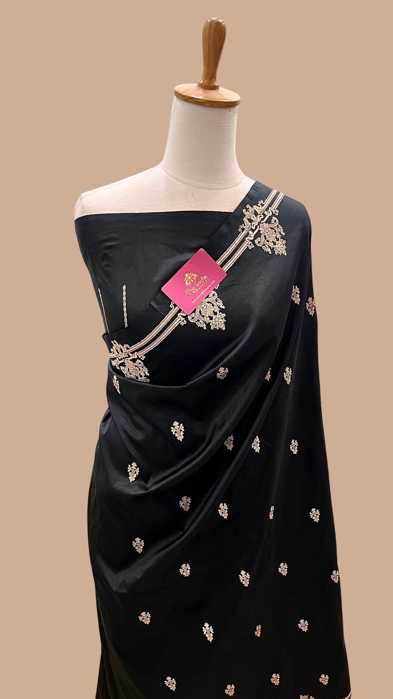 Pure Katan Silk Handloom Banarasi Saree - Kadhua Motifs