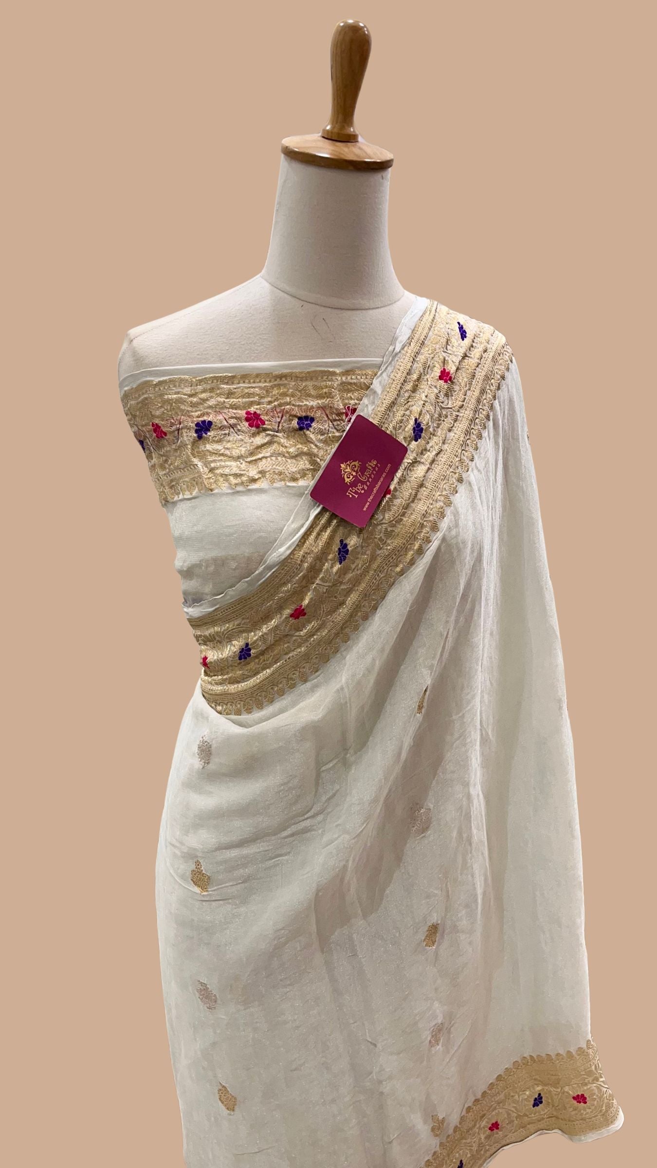 Pure Khaddi Georgette Handloom Banarasi Saree - with Kadhua Meenakari Work