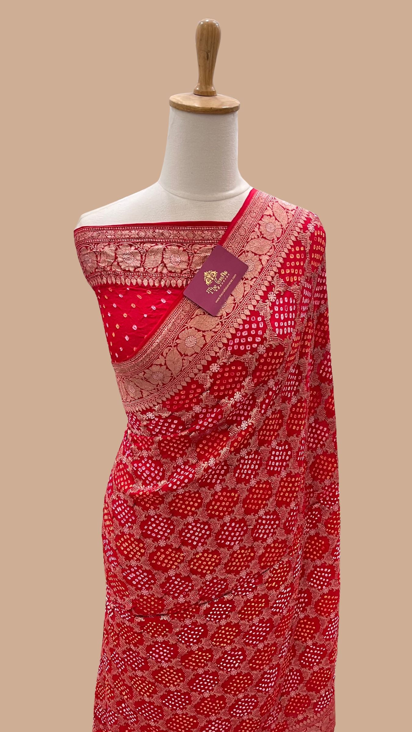 Pure Georgette Handloom Banarasi Bandhej Saree - All Over Kadiyal Jaal Work