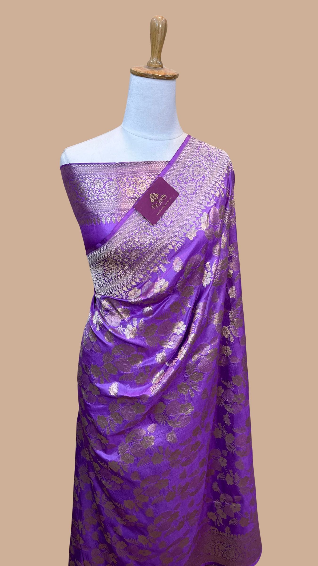 Pure Katan Silk Handloom Banarasi Saree - Jaal work