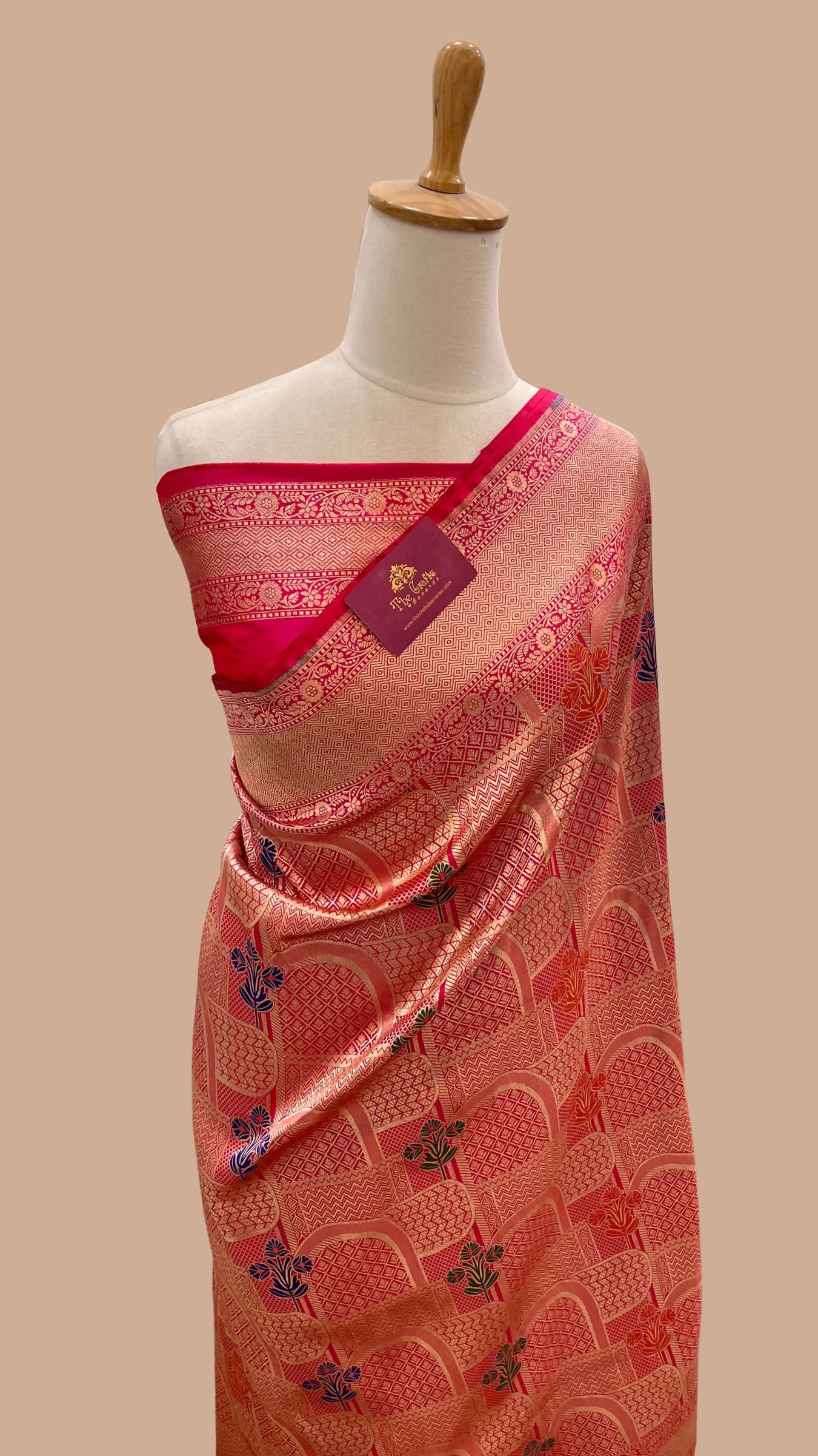 Pure Katan Silk Handloom Banarasi Saree - Tanchui Brocade Meena