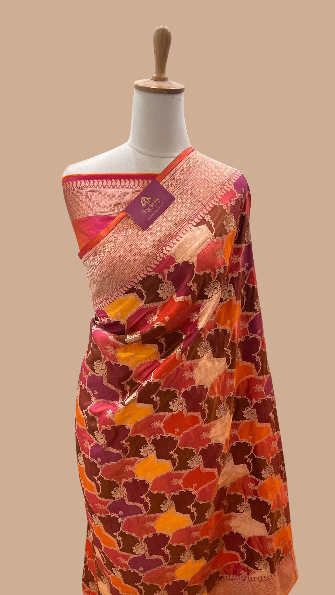 Rangkat Pure Katan Silk Handloom Banarasi Saree - Jaal Work With Meenakari