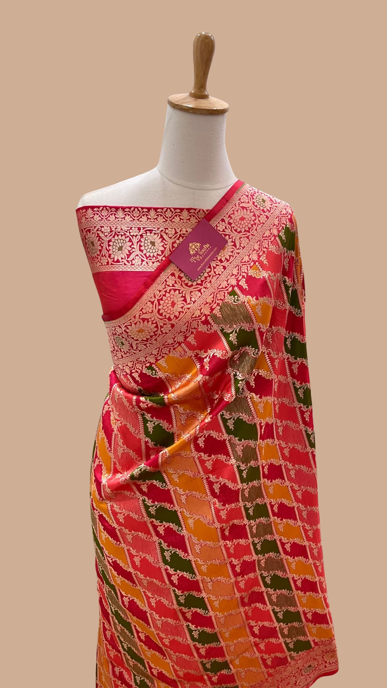Rangkat Pure Katan Silk Handloom Banarasi Saree - Jaal with meenakari