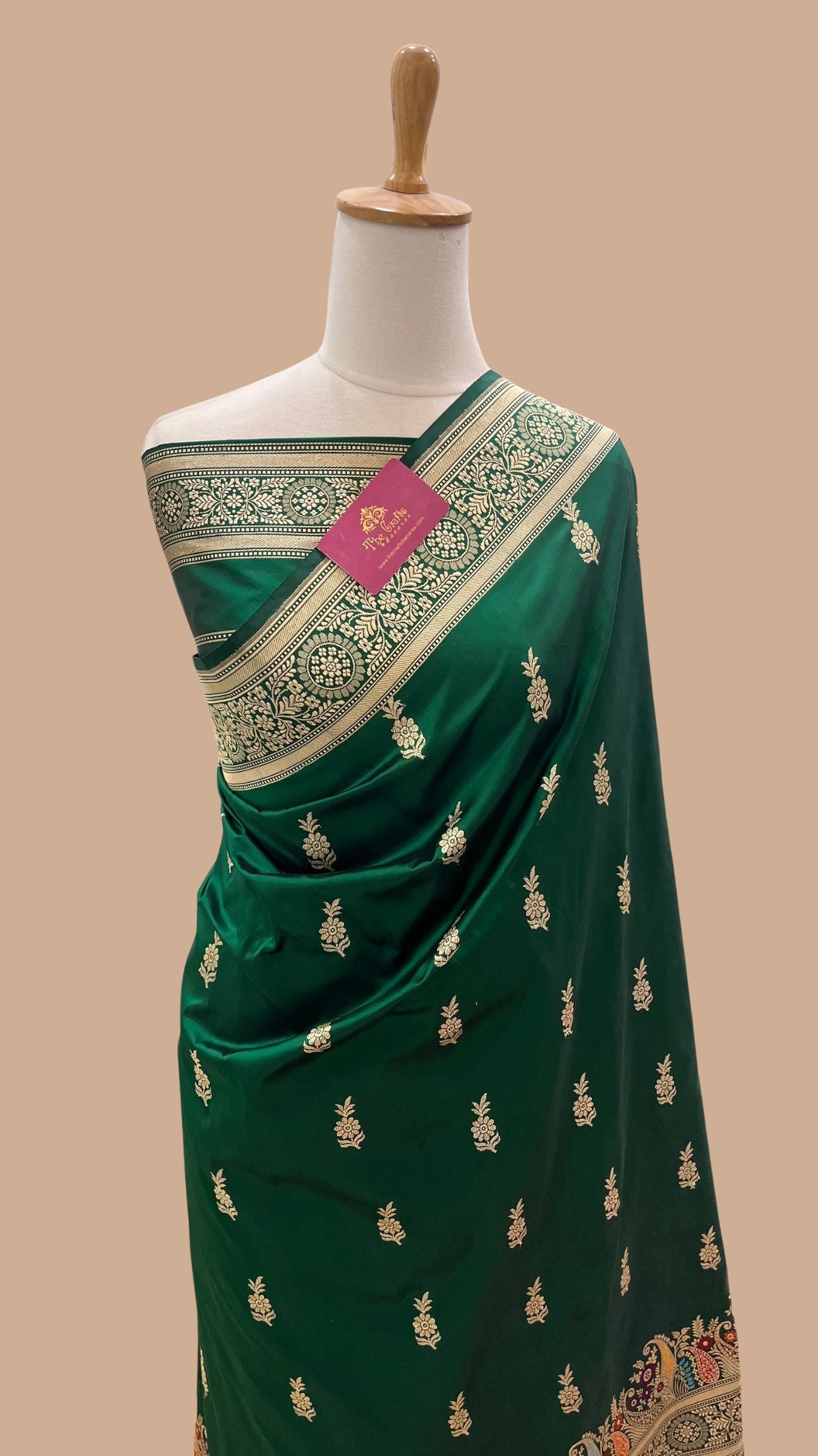 Pure Katan Silk Handloom Banarasi Saree - with kadhua meenakari motifs