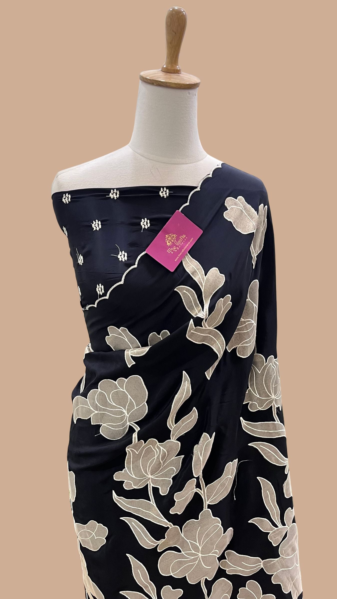 Pure Crepe Silk Banarasi Saree - Floral Appliqué Work