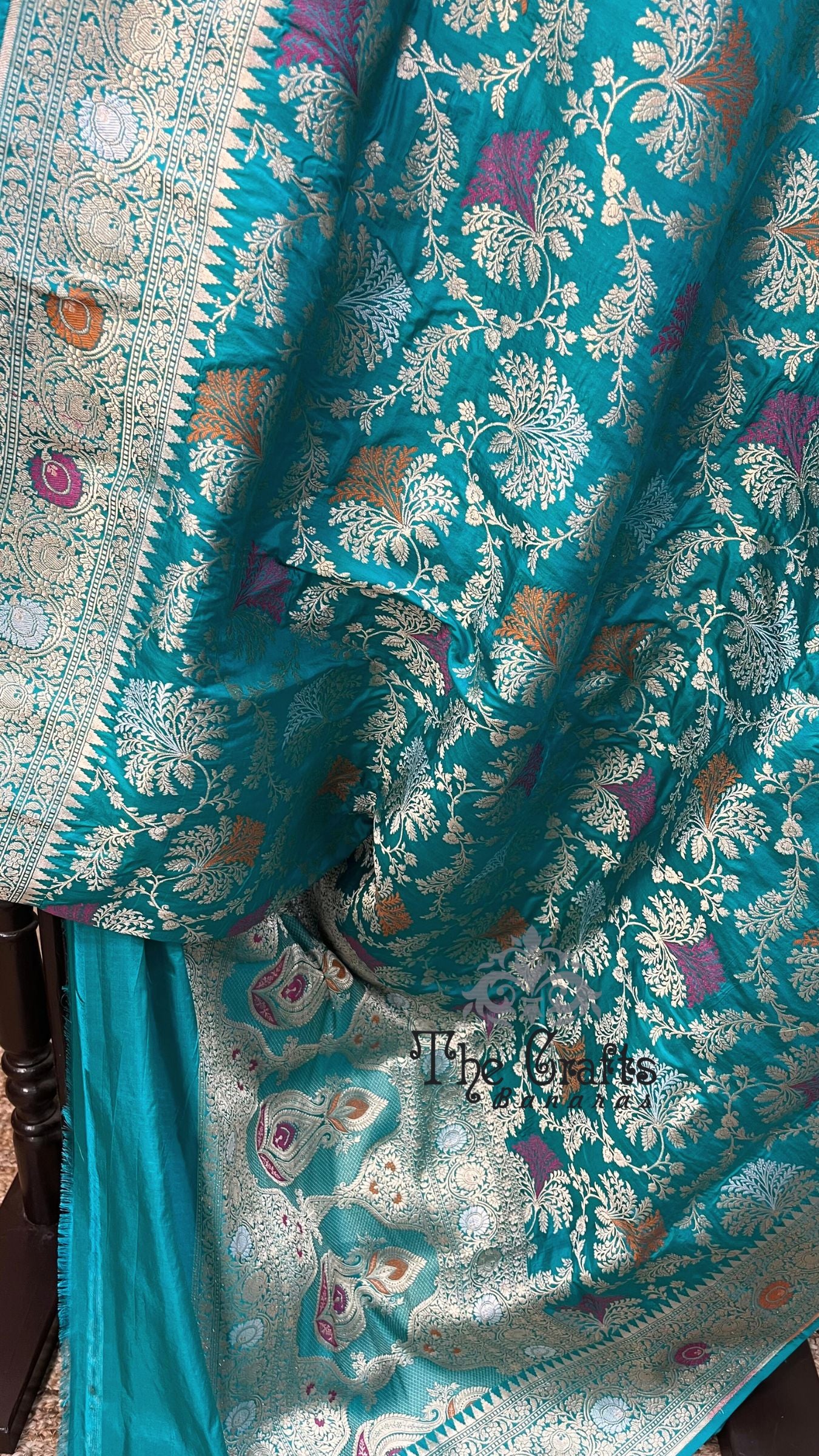 Pure Katan Silk Handloom Banarasi Saree - Jaal Work With Meenakari