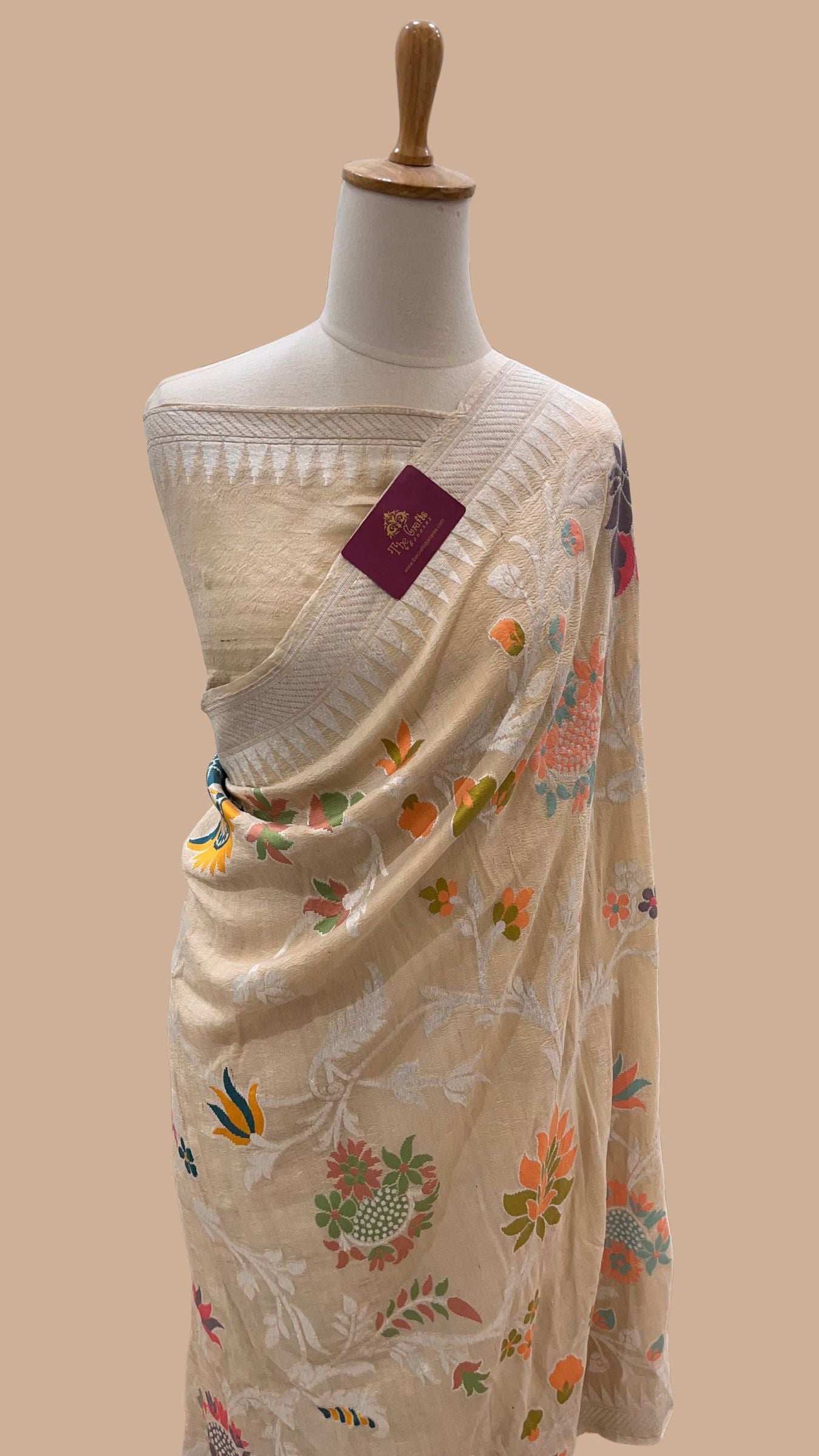 Tussar Georgette Handloom Banarasi Saree - Jaal with Meenakari