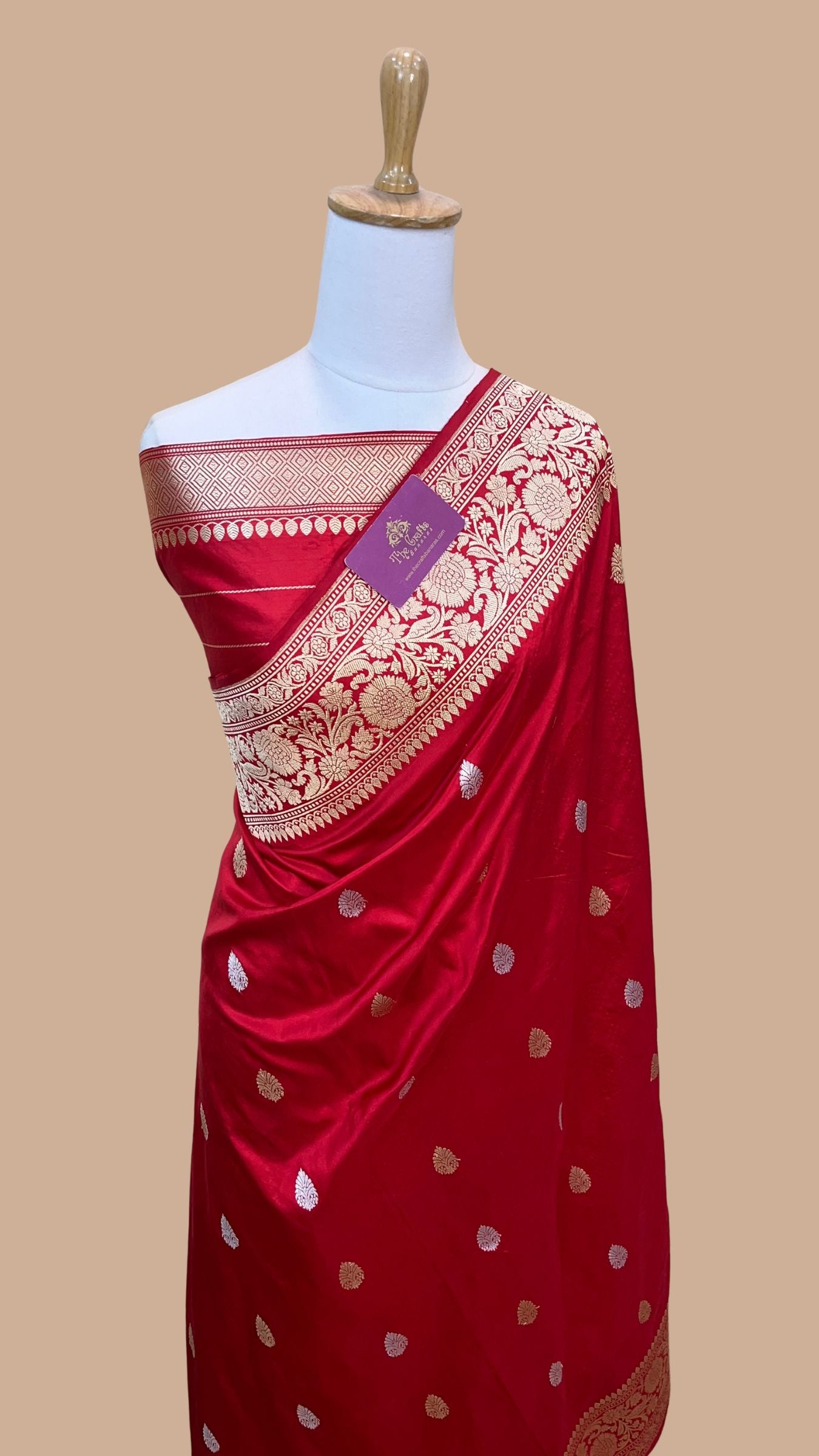 Pure Katan Silk Handloom Banarasi Saree - with sona rupa kadhua motifs
