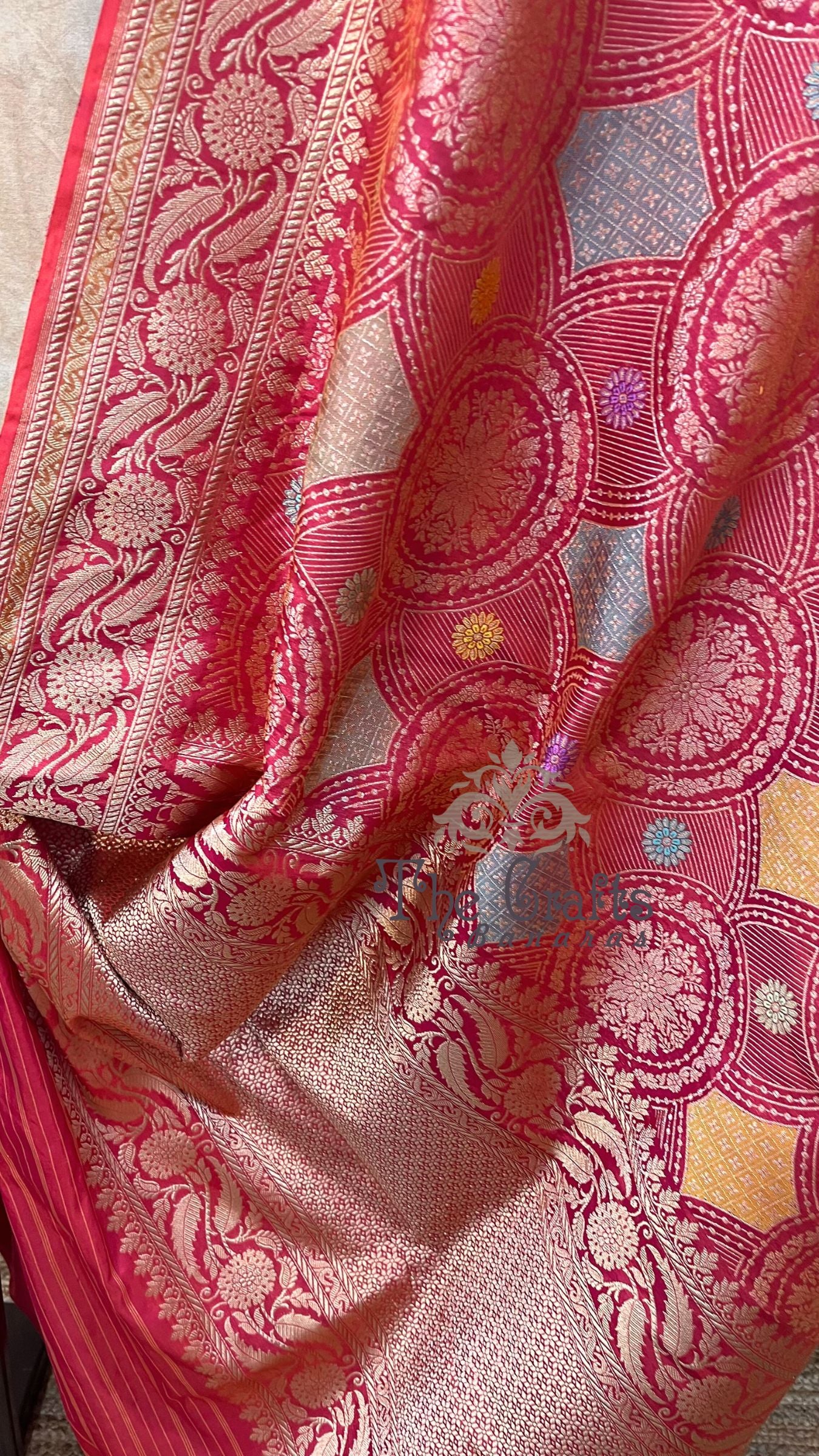 Pure Katan Silk Handloom Banarasi Saree - Tanchui Brocade Meena