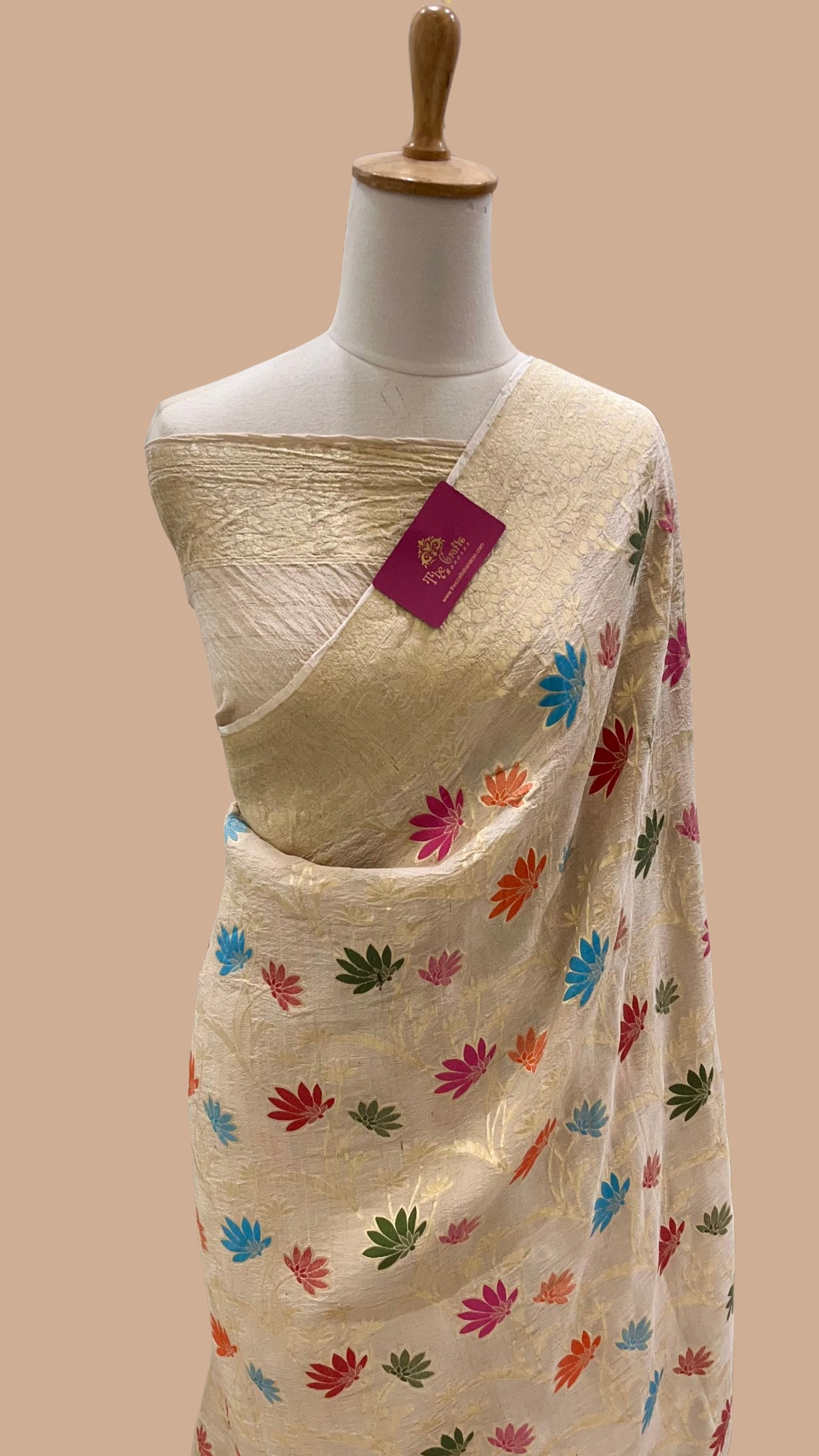 Tussar Georgette Handloom Banarasi Saree - Jaal with Meenakari