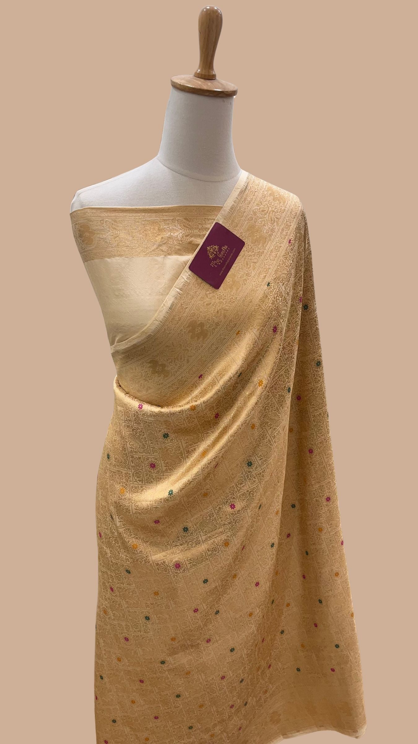 Pure Katan Silk Handloom Banarasi Saree - Tanchui Brocade Meena