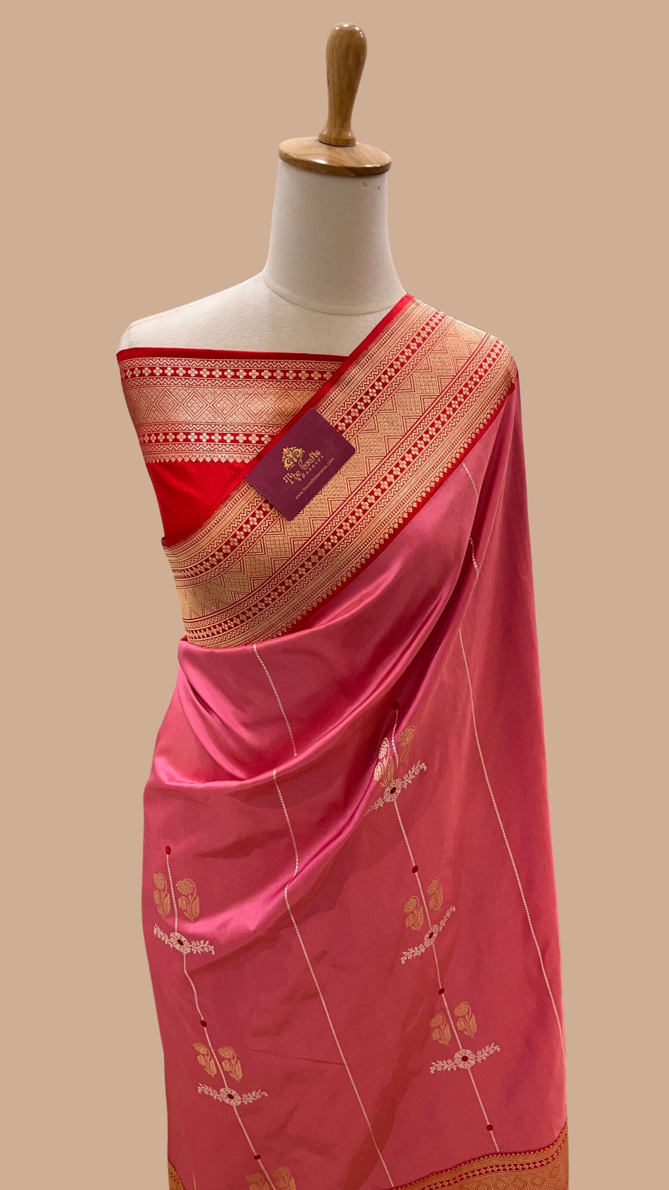 Pure Katan Silk Handloom Banarasi Saree - with kadhua meenakari motifs