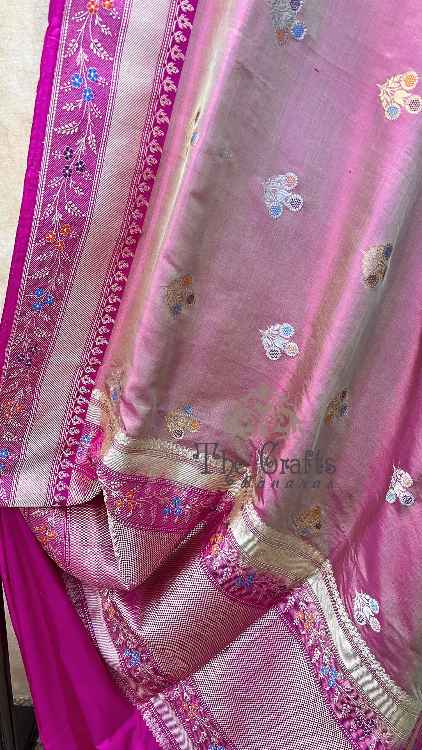 Pure Katan Silk Handloom Banarasi Saree - with kadhua meenakari motifs