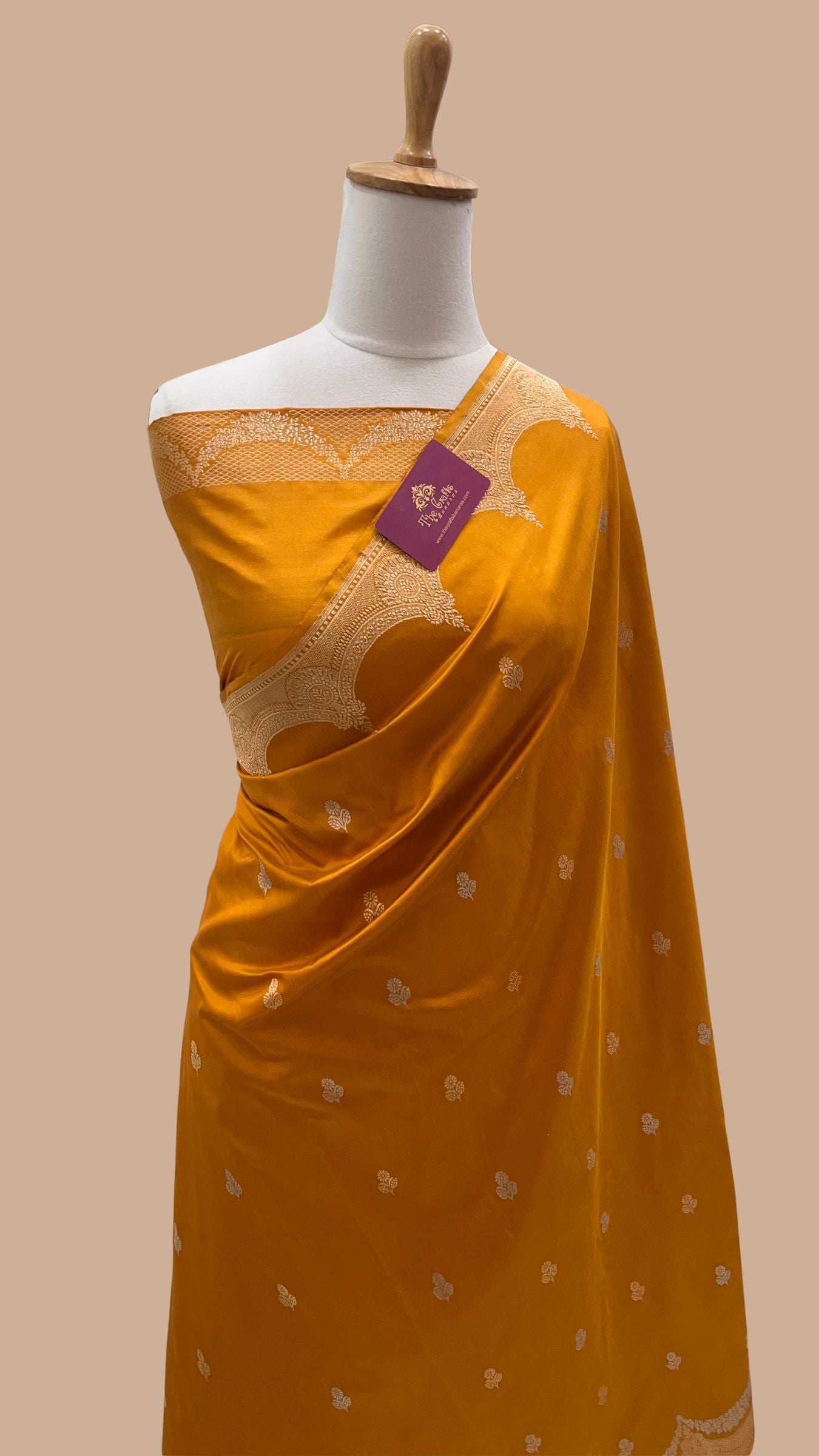 Pure Katan Silk Handloom Banarasi Saree - With Kadhua Sona Rupa Buti