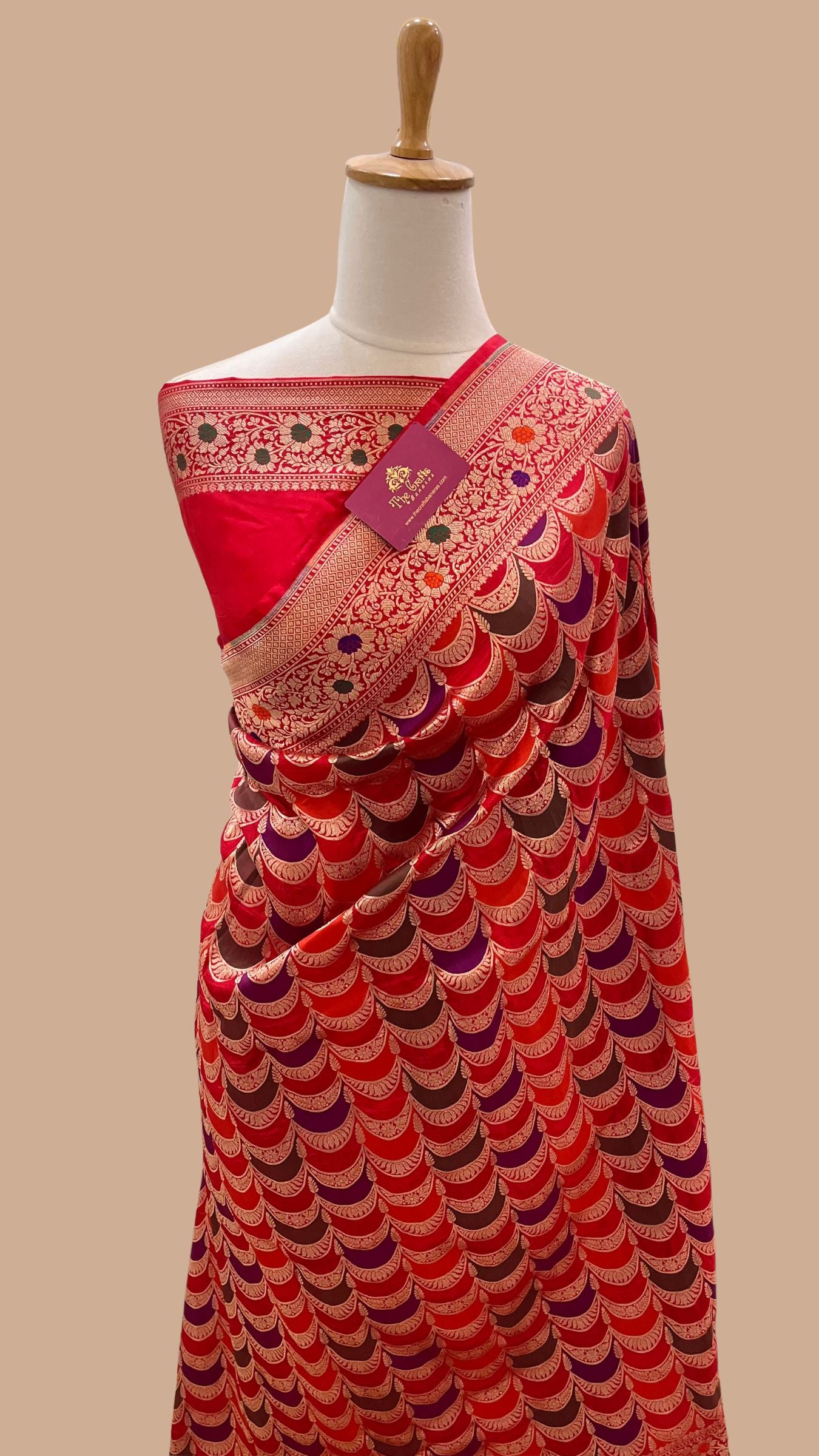 Rangkat Pure Katan Silk Handloom Banarasi Saree - Jaal with meenakari