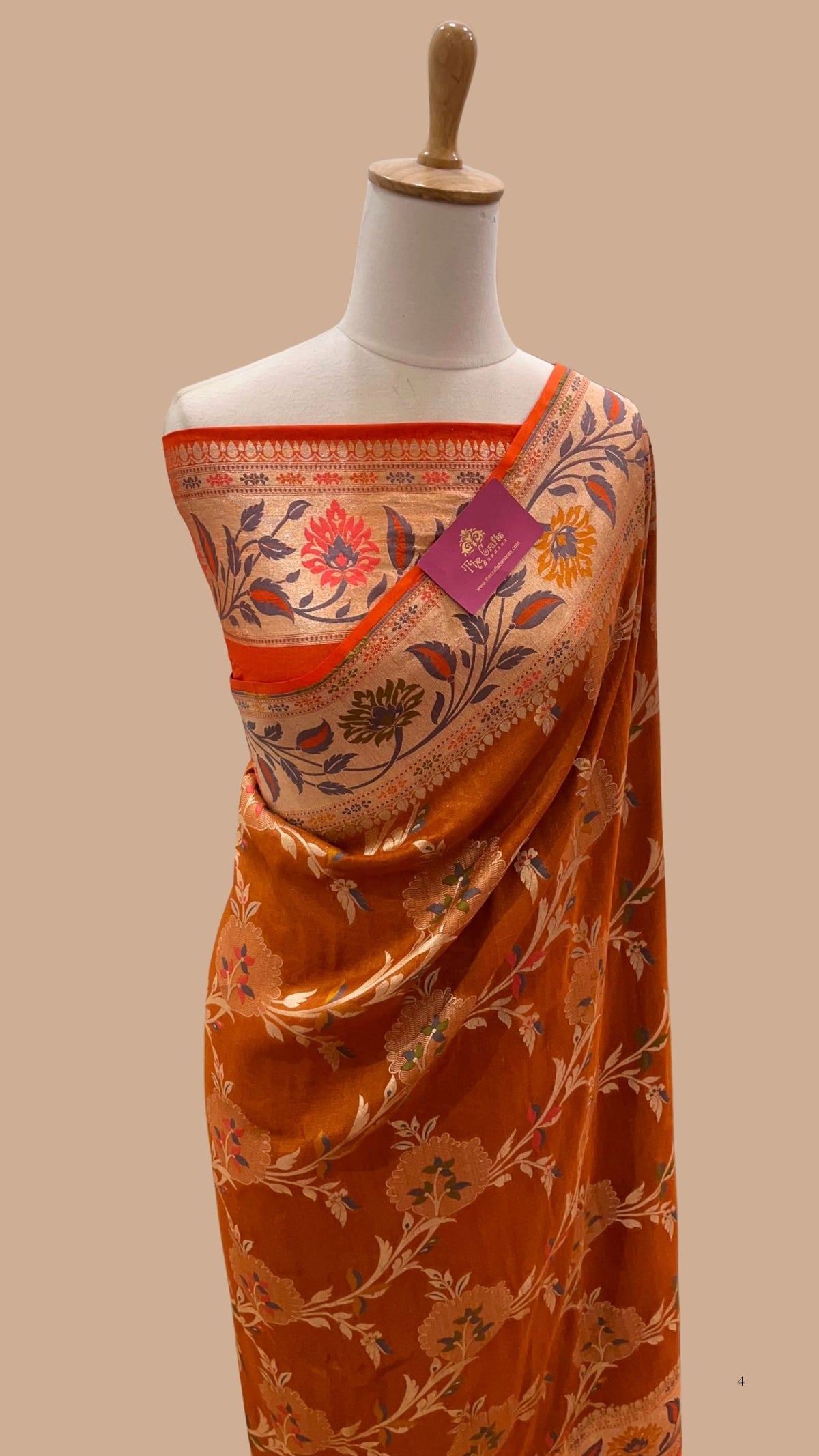 Tussar Georgette Handloom Banarasi Saree - Jaal with Meenakari (Copy)