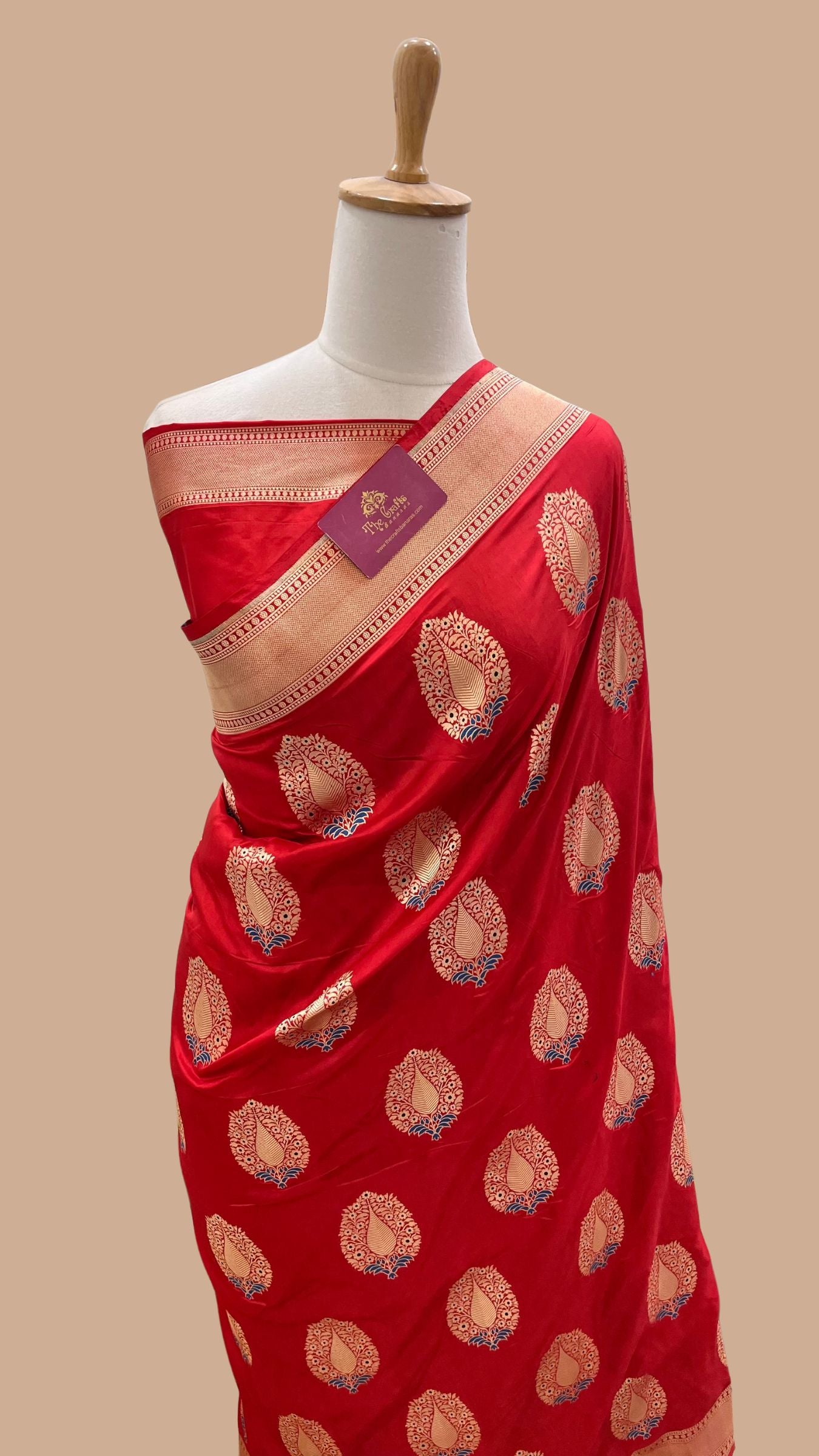 Pure Katan Silk Handloom Banarasi Saree - Jaal with Meenakari