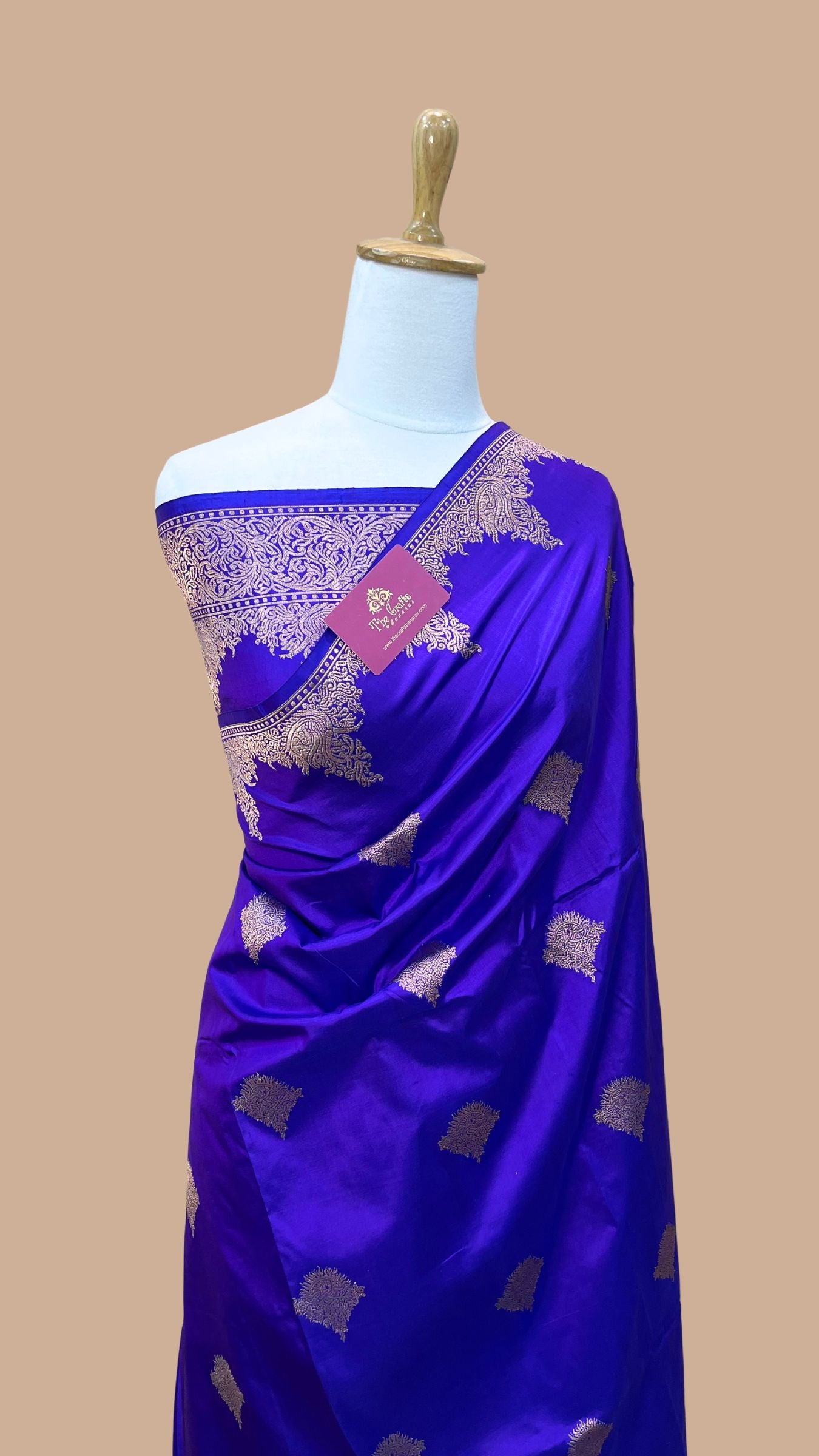 Pure Katan Silk Handloom Banarasi Saree - Jaal work lo