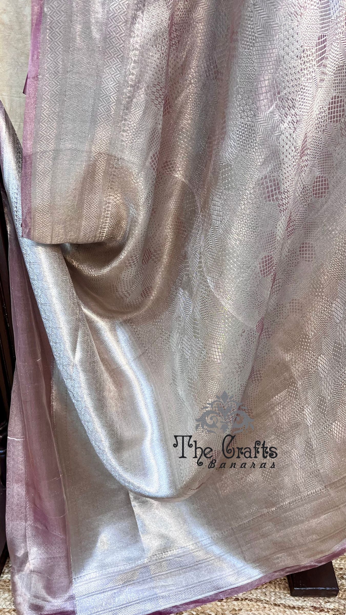Pure Tissue Brocade Banarasi Saree