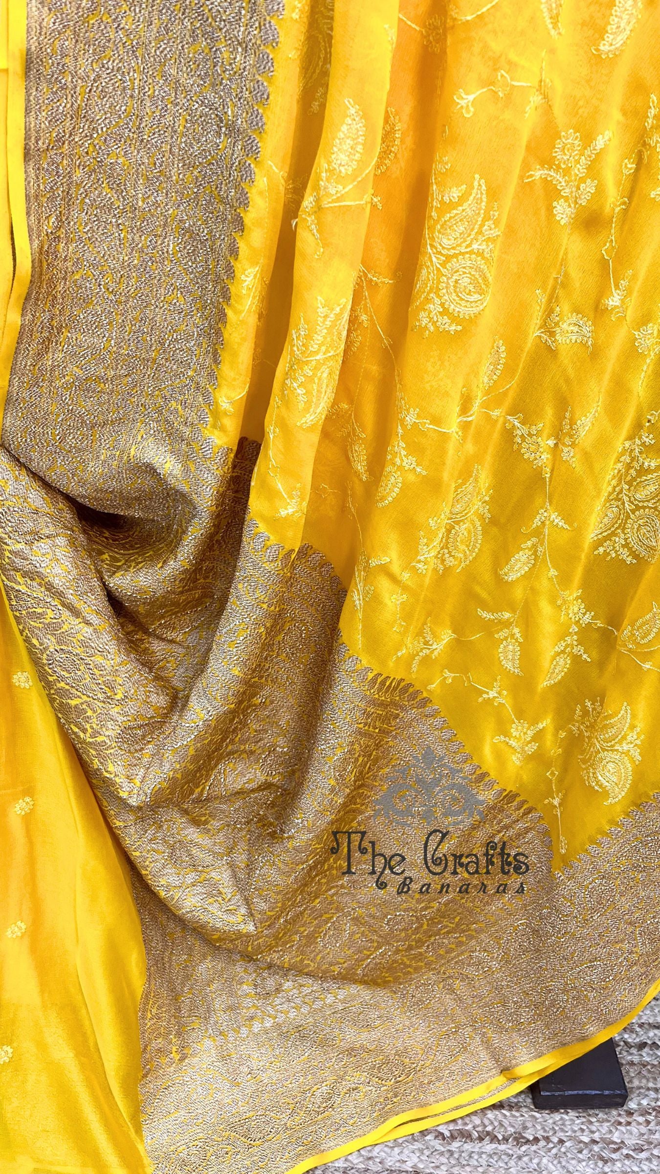 Pure Georgette Handloom Banarasi Saree - With Chikankari All Over