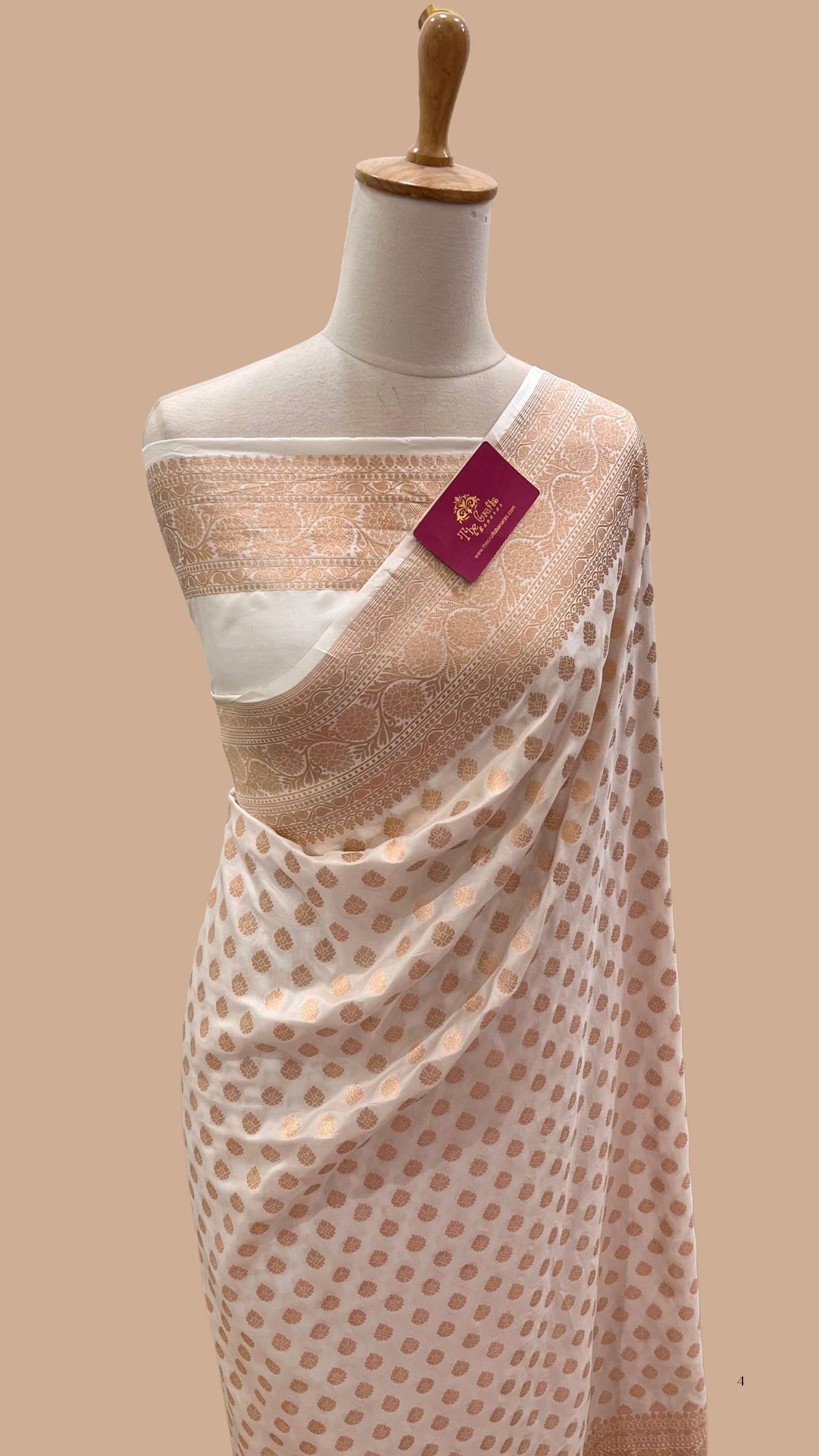 Pure Katan Silk Handloom Banarasi Saree - Jaal work (Copy)