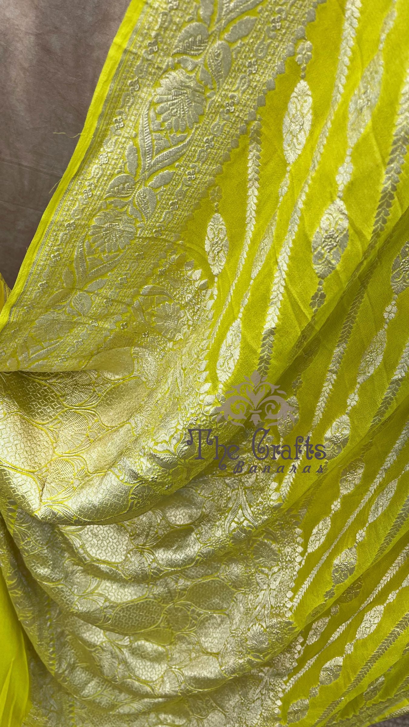 Khaddi Georgette Handloom Banarasi Saree - Water Zari