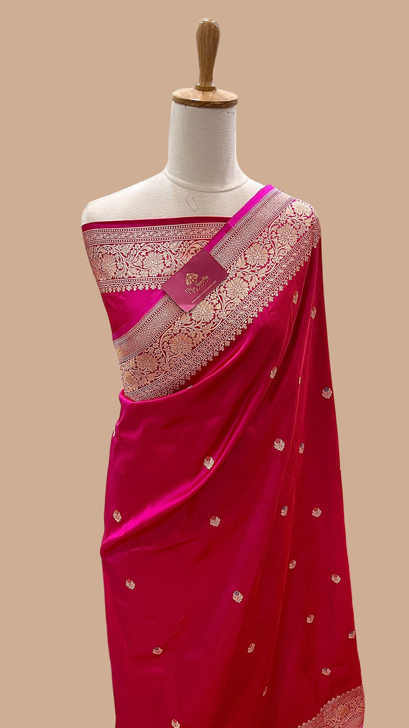 Pure Katan Silk Handloom Banarasi Saree - with kadhua zari work