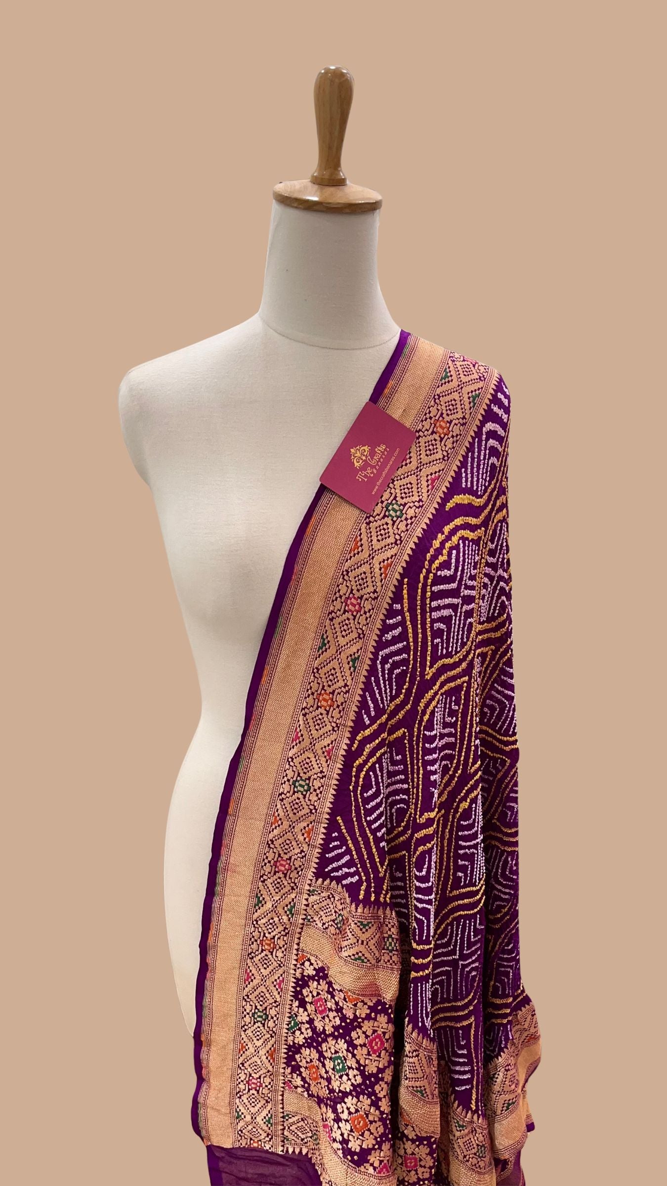 Khaddi Georgette Banarasi Handloom Bandhej Dupatta