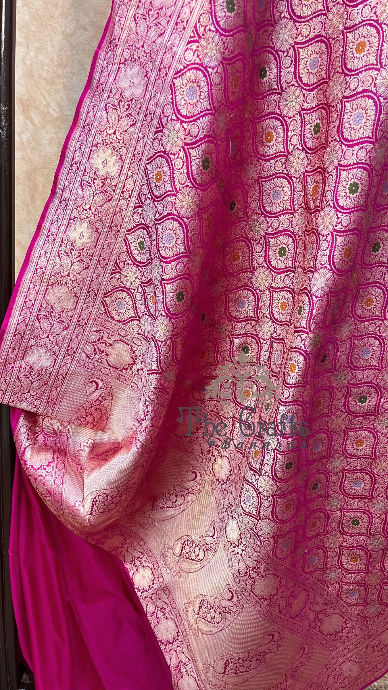 Pure Katan Silk Handloom Banarasi Saree - Tanchui Brocade Meena