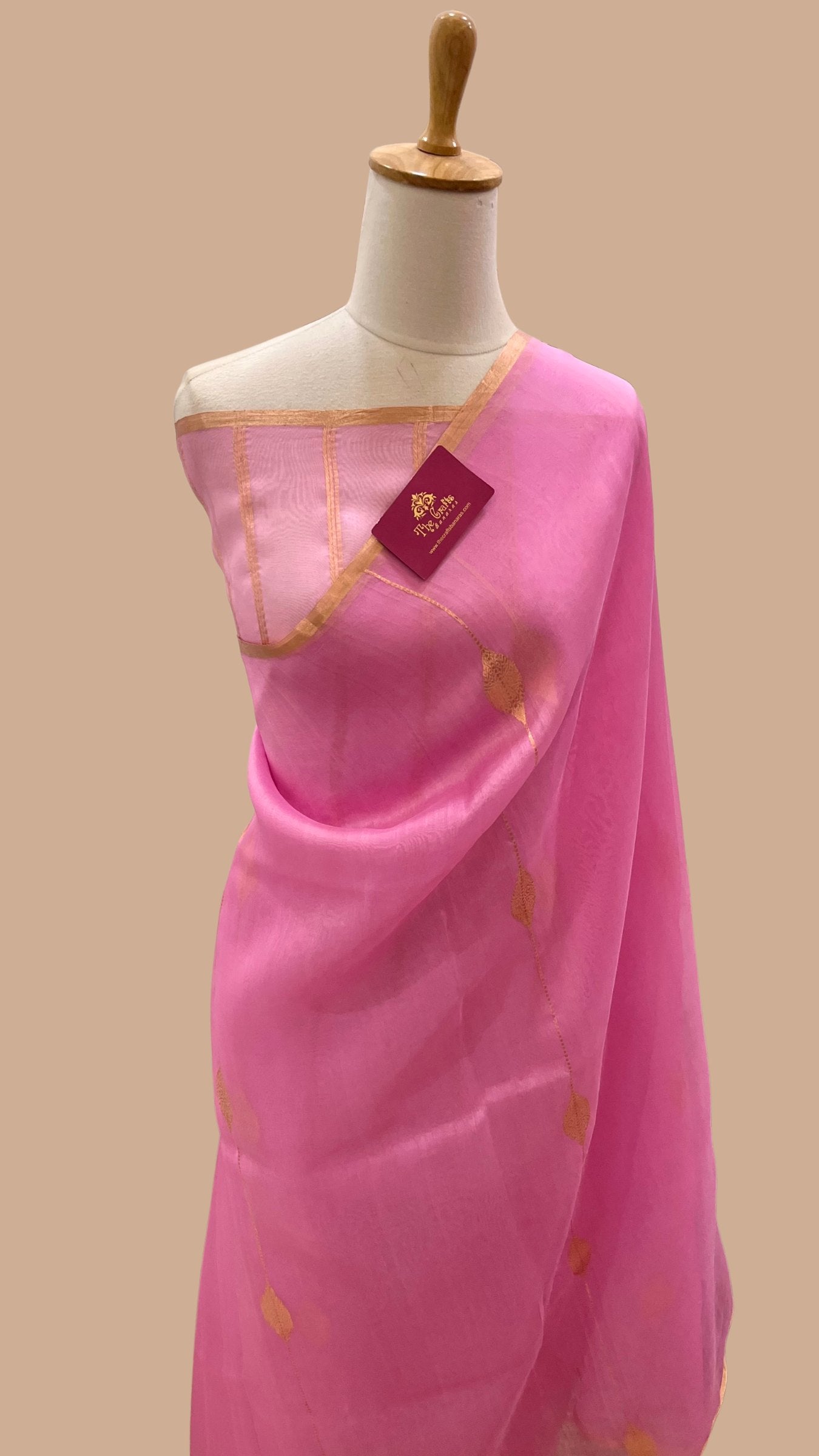 Pure Kora Silk Handloom Banarasi Saree - with kadhua motifs