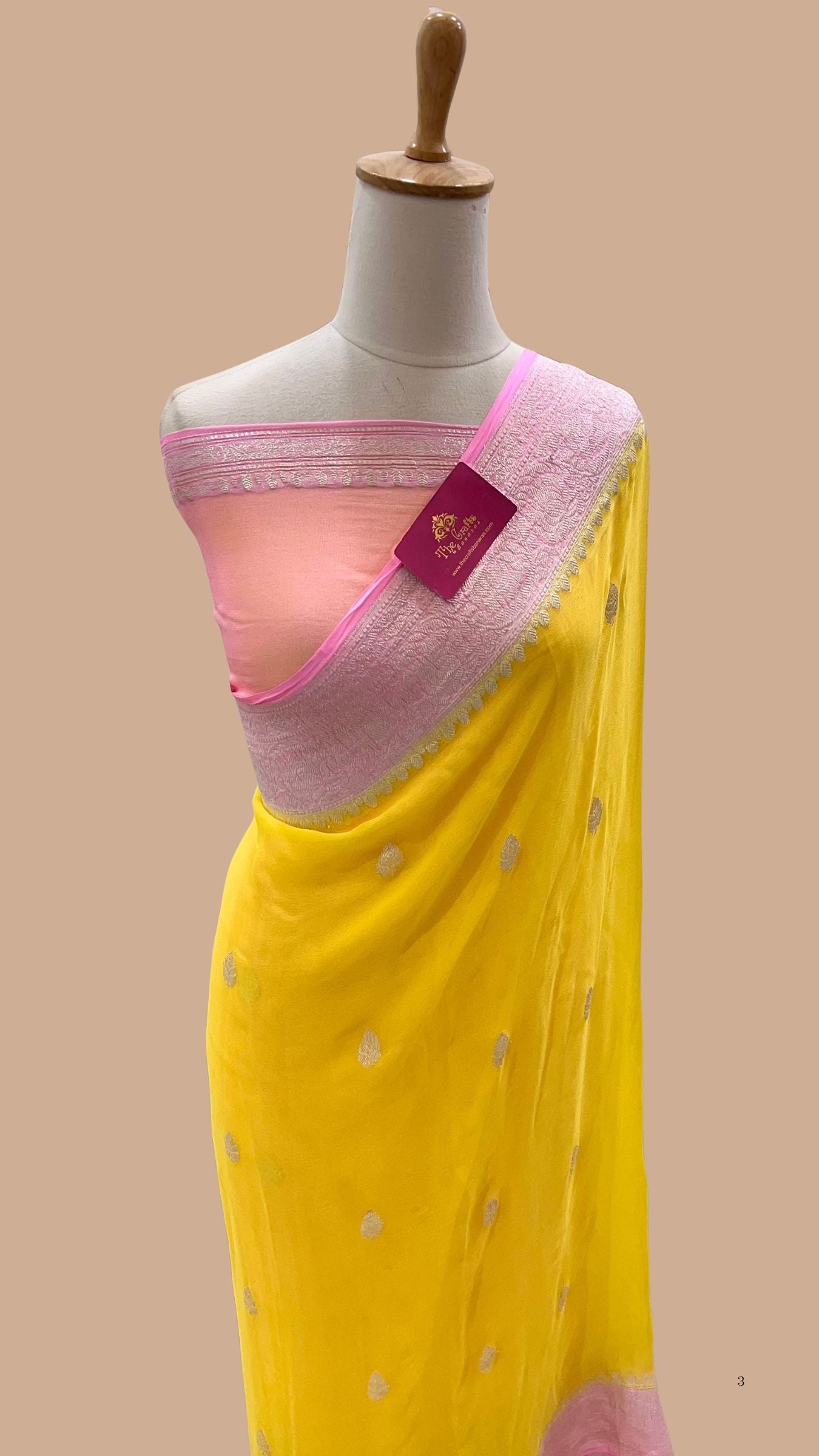 Pure Georgette Banarasi Handloom Saree - Silver Zari