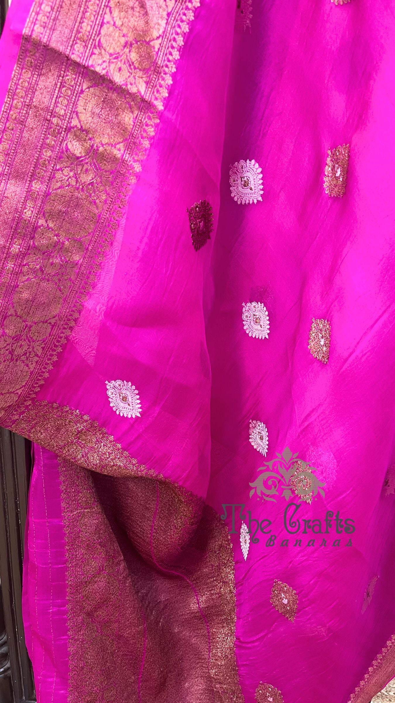 Pure Kora Silk Handloom Banarasi Saree - Alfi Kadhua motifs