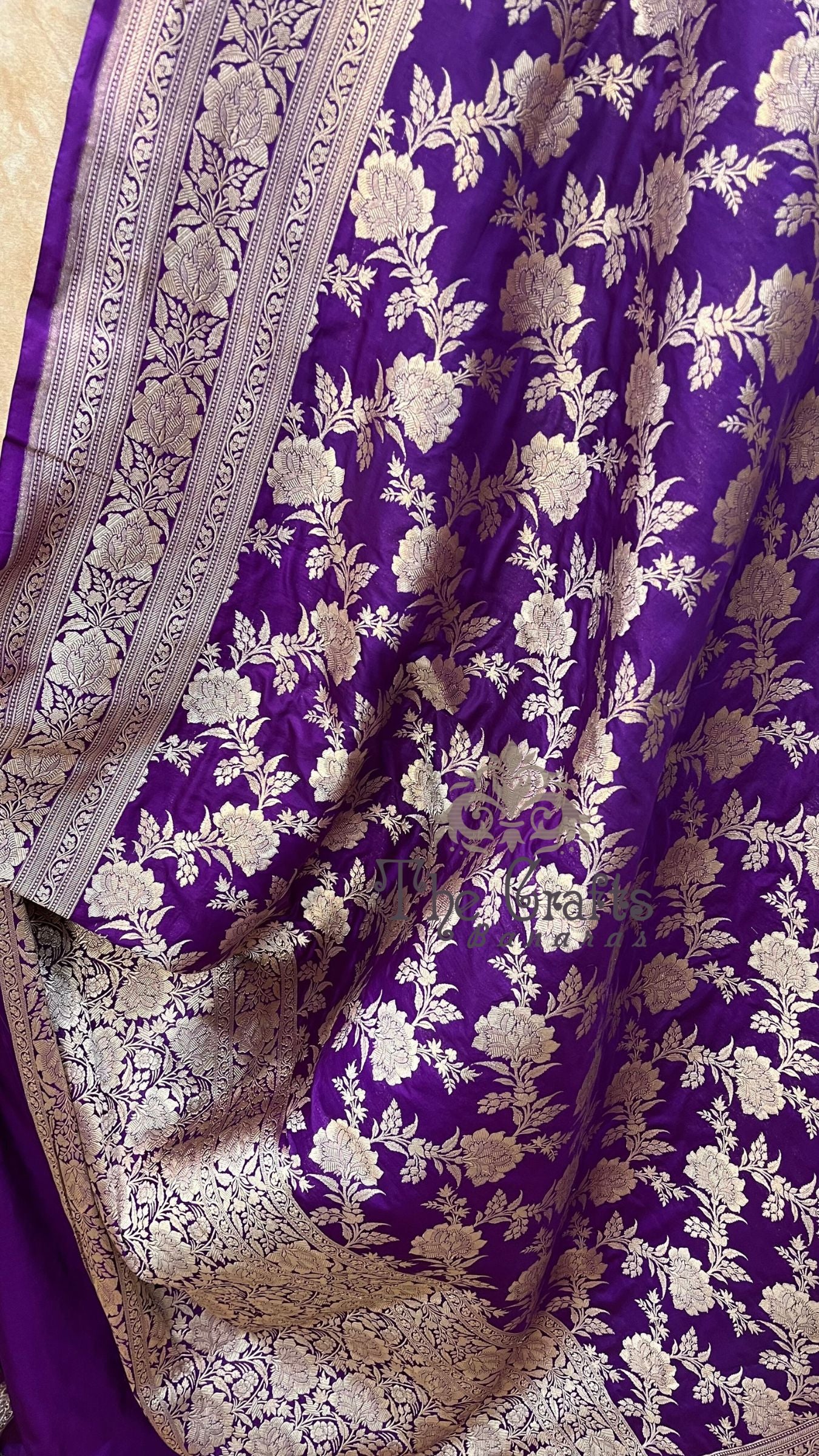 Pure Katan Silk Handloom Banarasi Saree - Jaal work