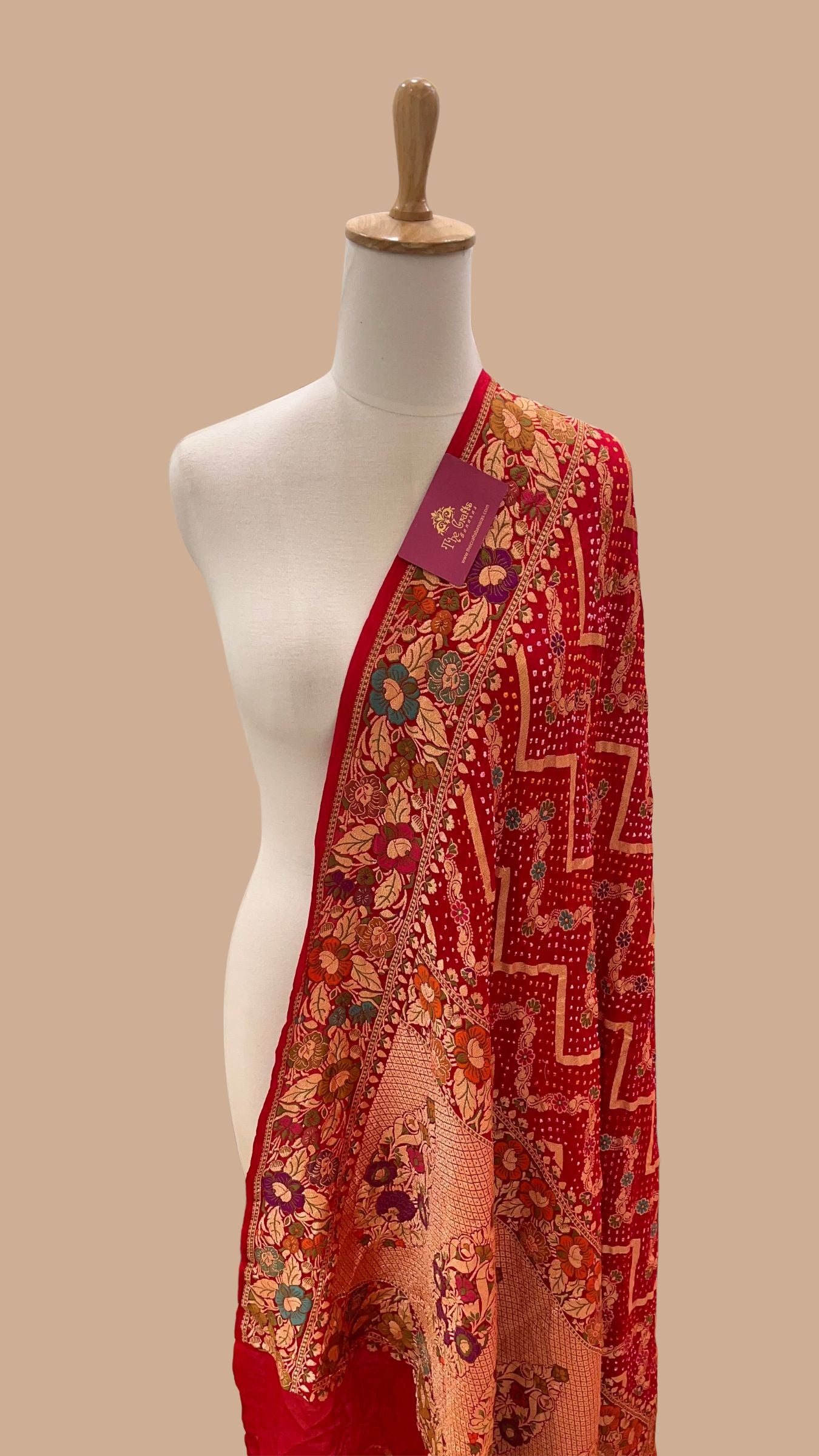 Khaddi Georgette Banarasi Handloom Bandhej Dupatta