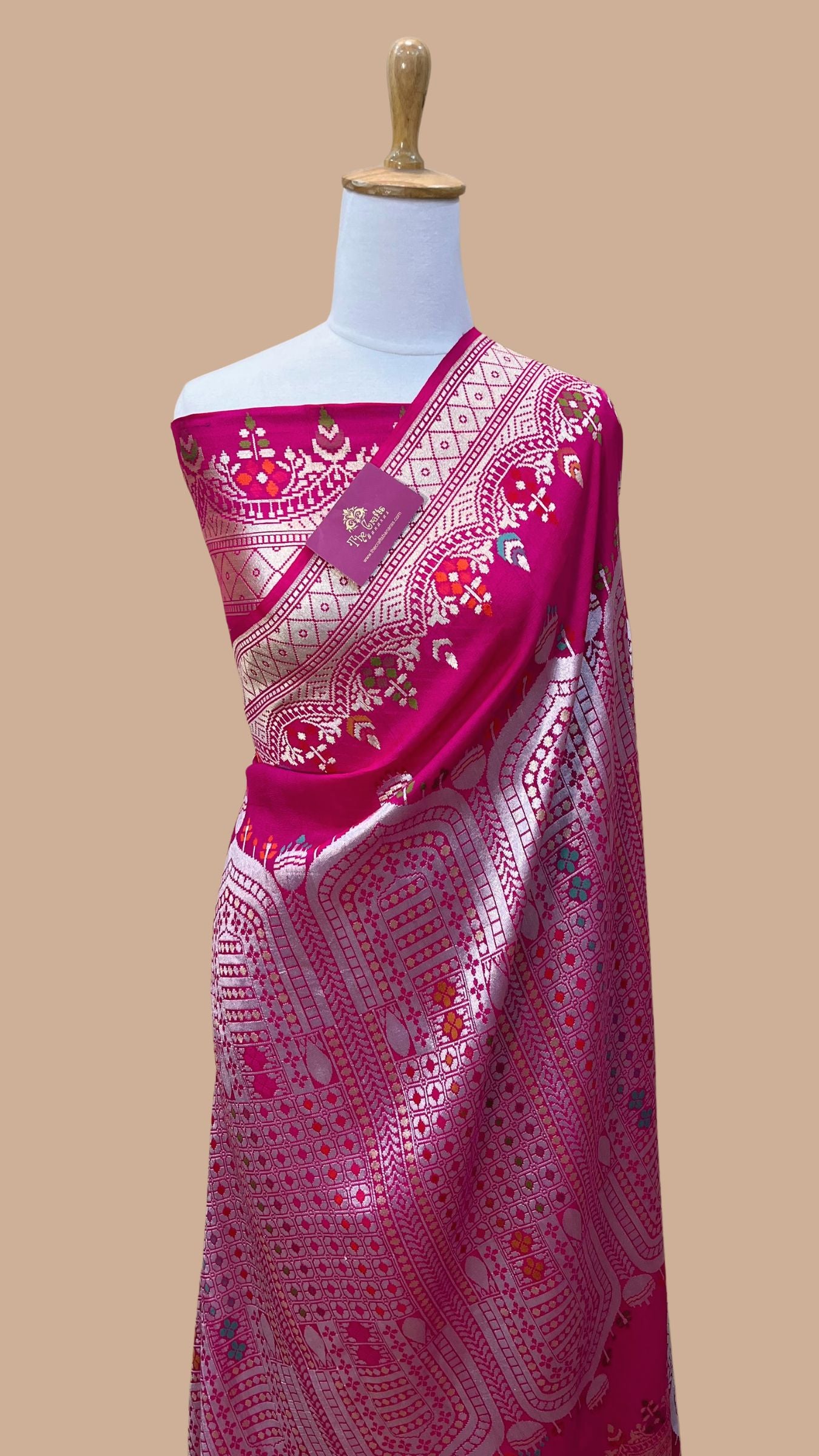 Tissue Georgette Handloom Banarasi Saree - Jaal with Meenakari