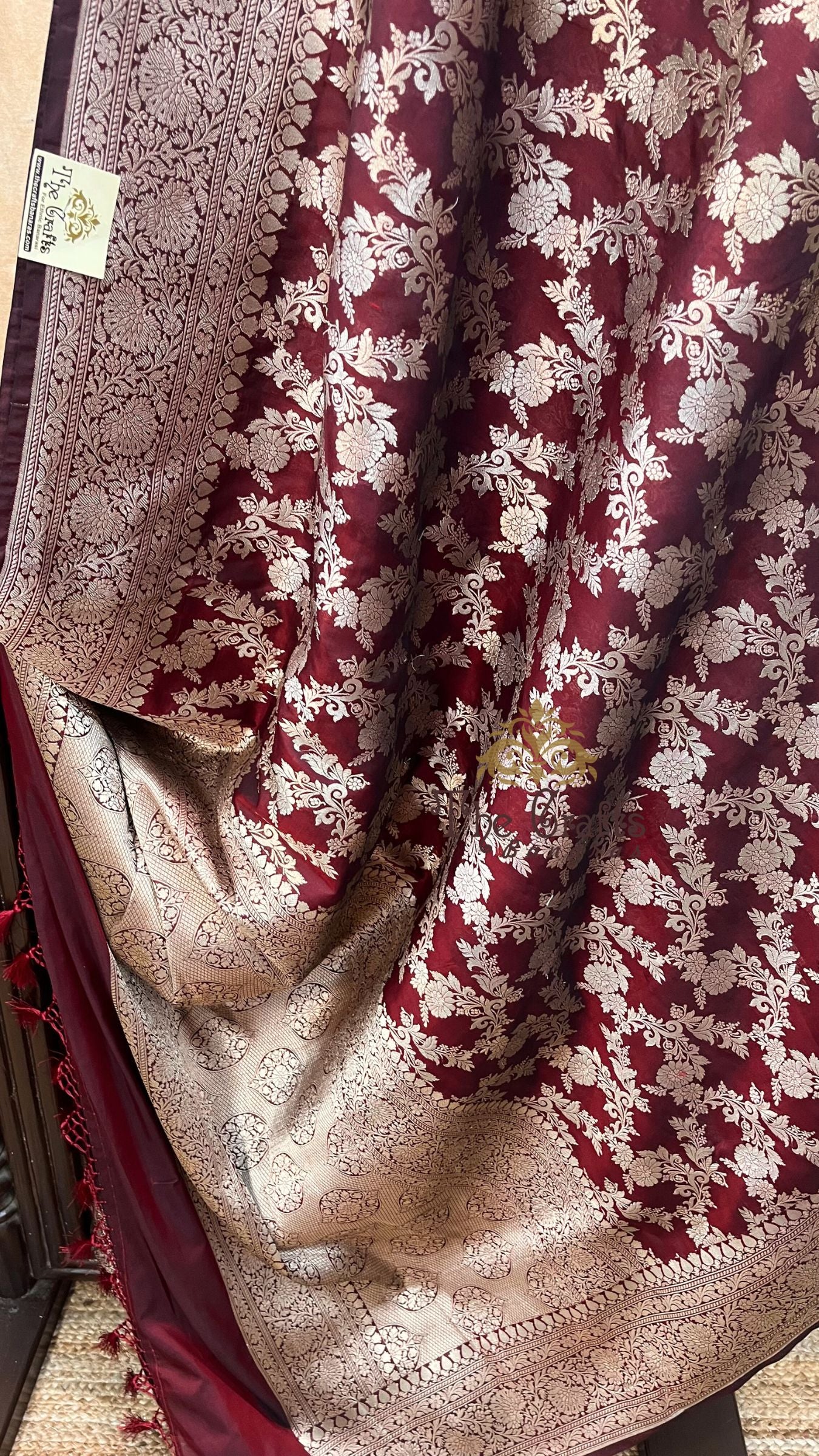 Pure Katan Silk Handloom Banarasi Saree - Jaal work