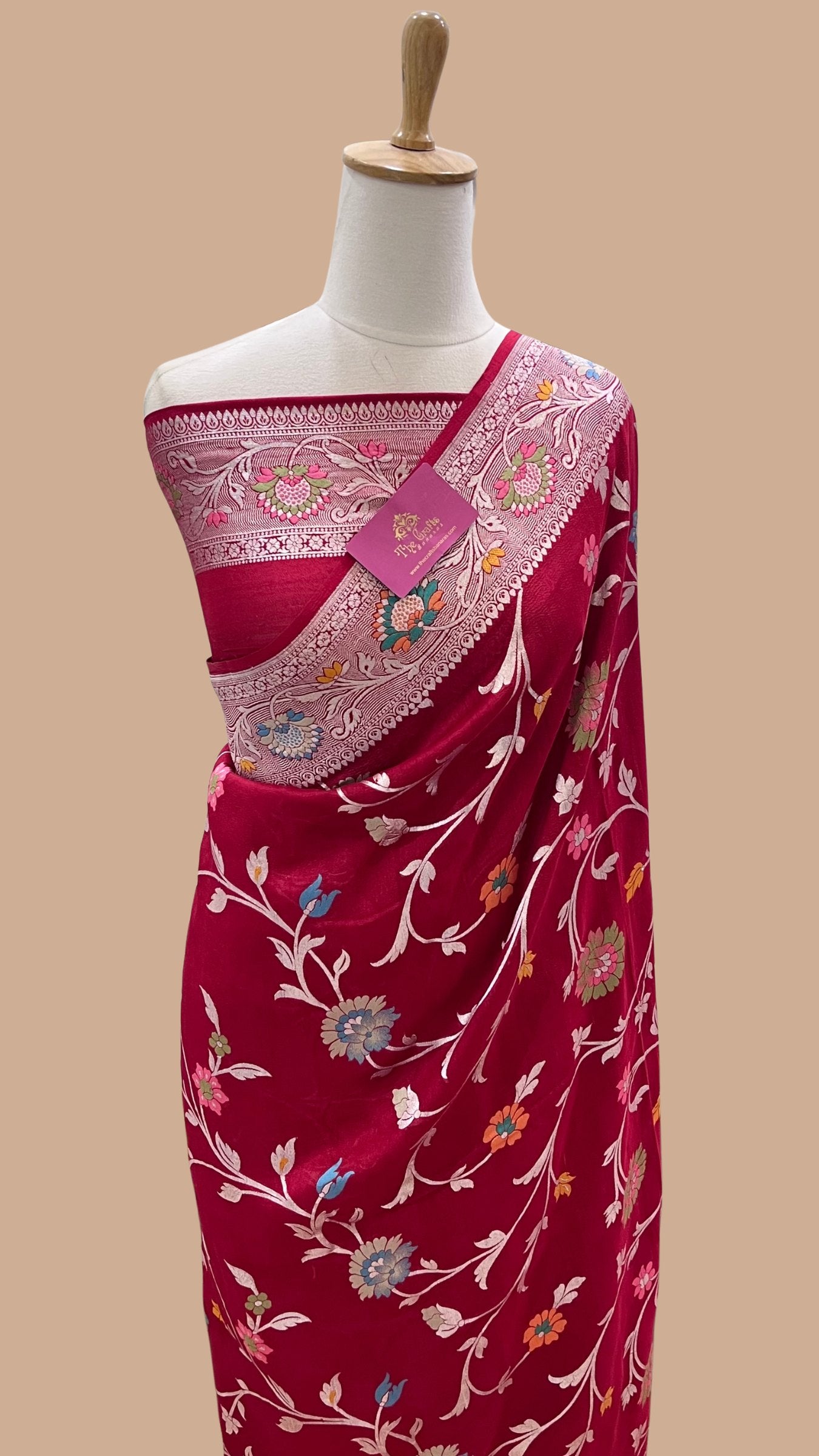 Tussar Georgette Handloom Banarasi Saree - Jaal with Meenakari