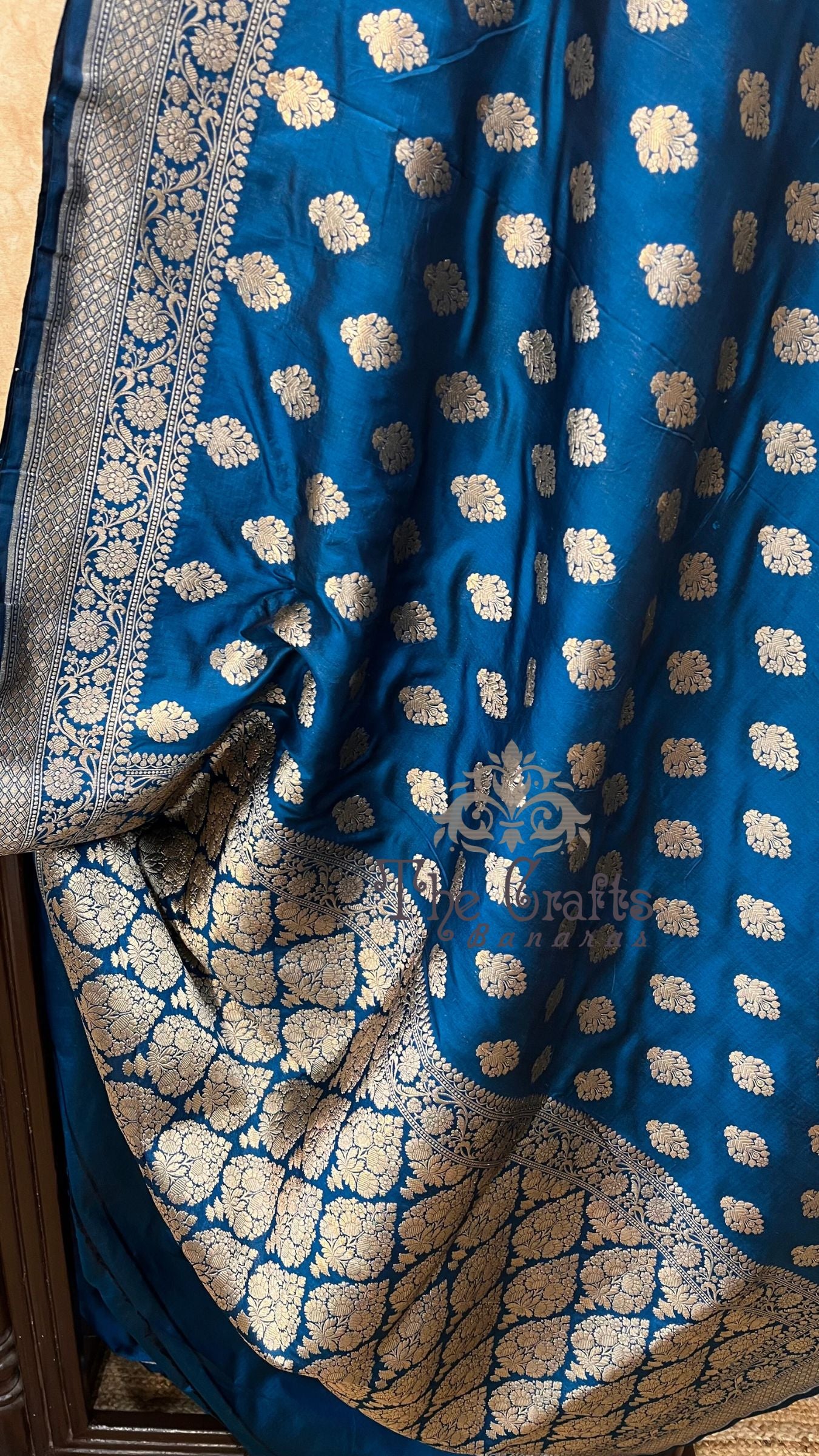 Pure Katan Silk Handloom Banarasi Saree - Jaal work