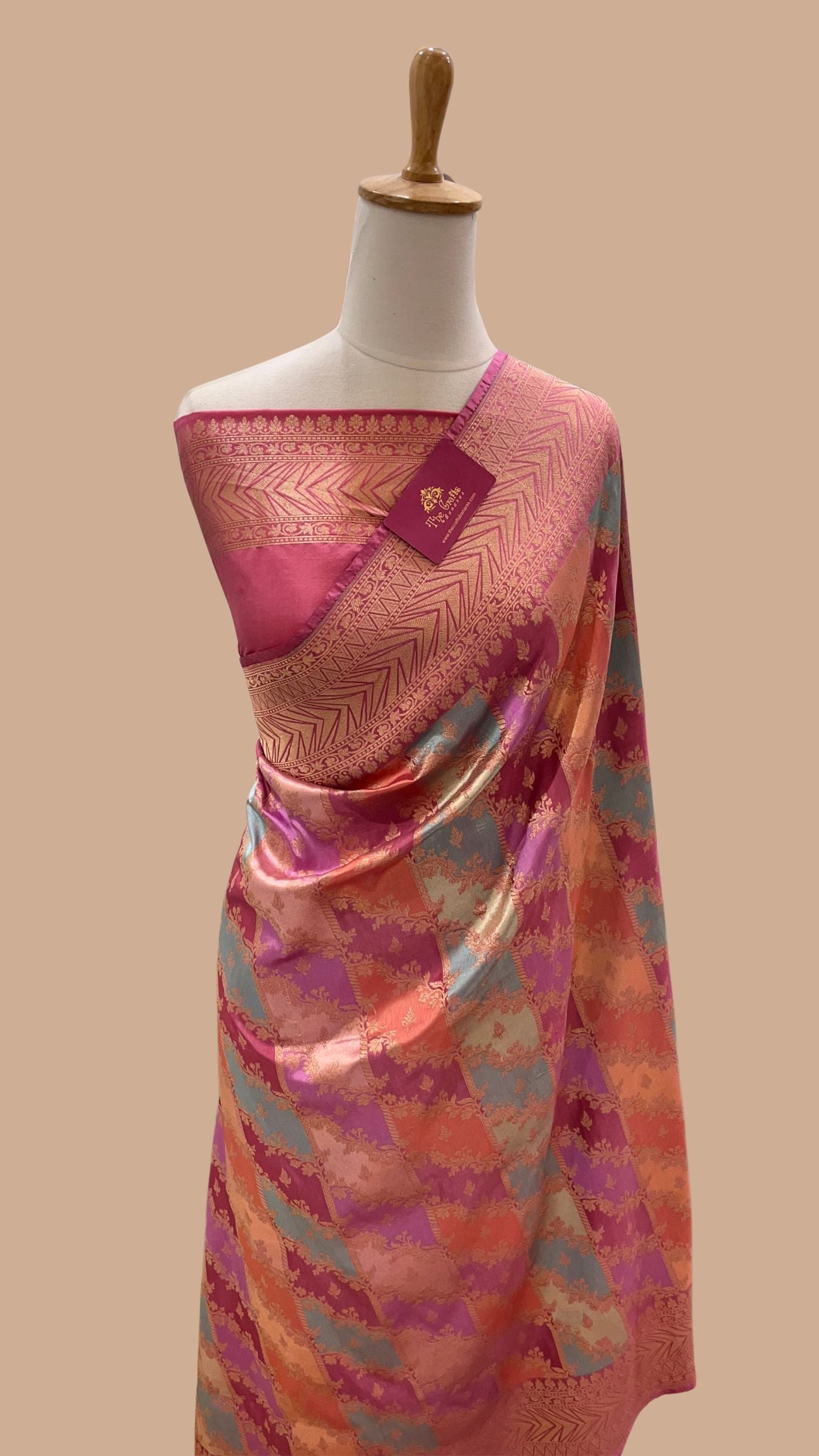 Rangkat Pure Katan Silk Handloom Banarasi Saree - Jaal with meenakari