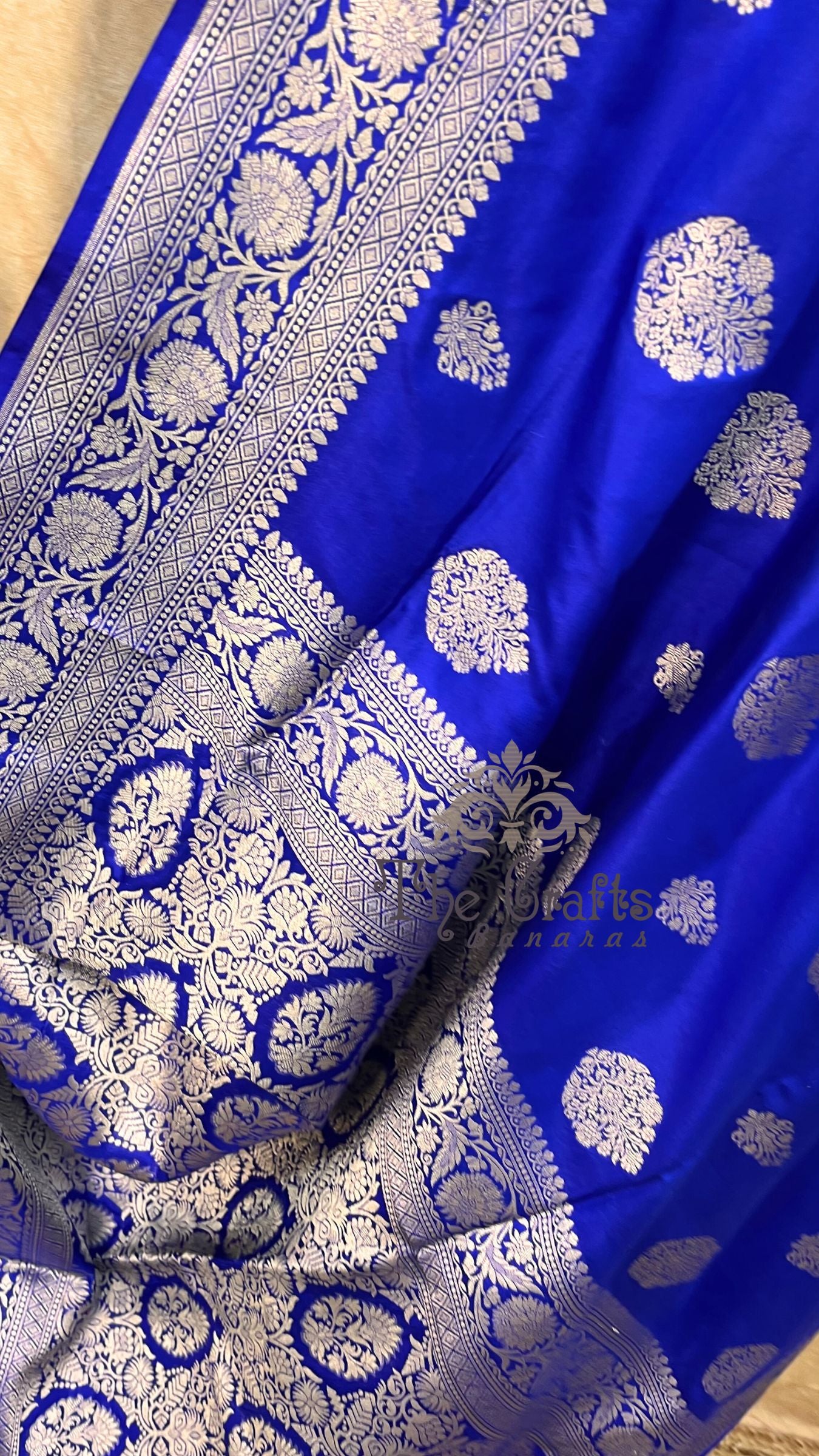 Pure Katan Silk Handloom Banarasi Saree - Jaal work