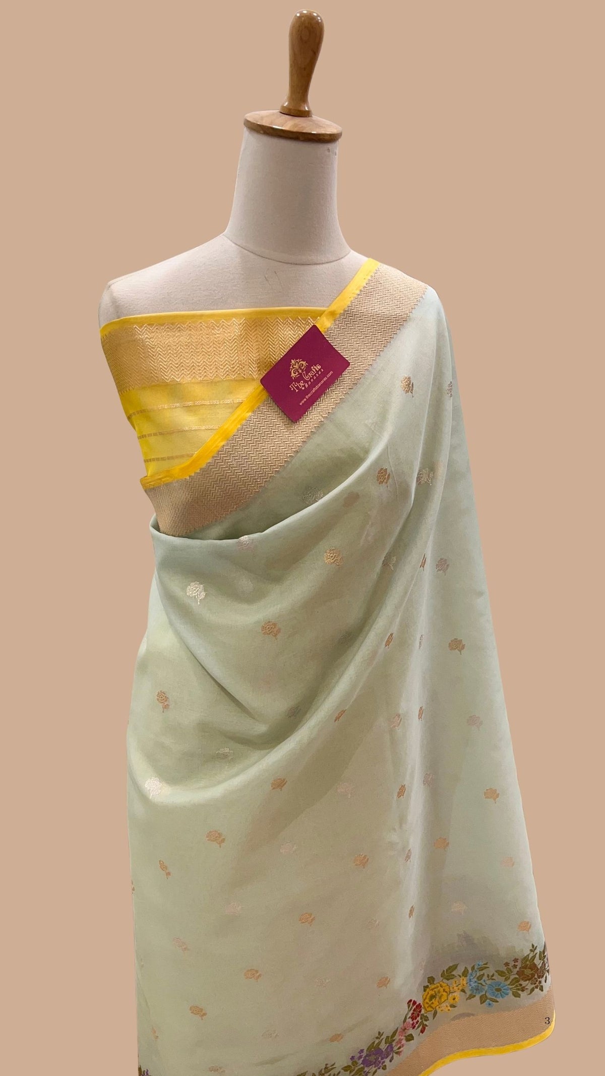 Pure Kora Silk Handloom Banarasi Saree - Kadhua Sona Rupa Bootis with Meenakari Border