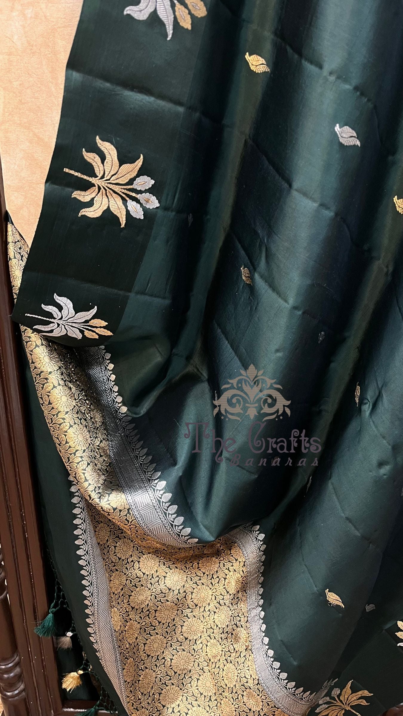 Pure Mango Silk Handloom Banarasi Saree - With Sona Roopa Motifs