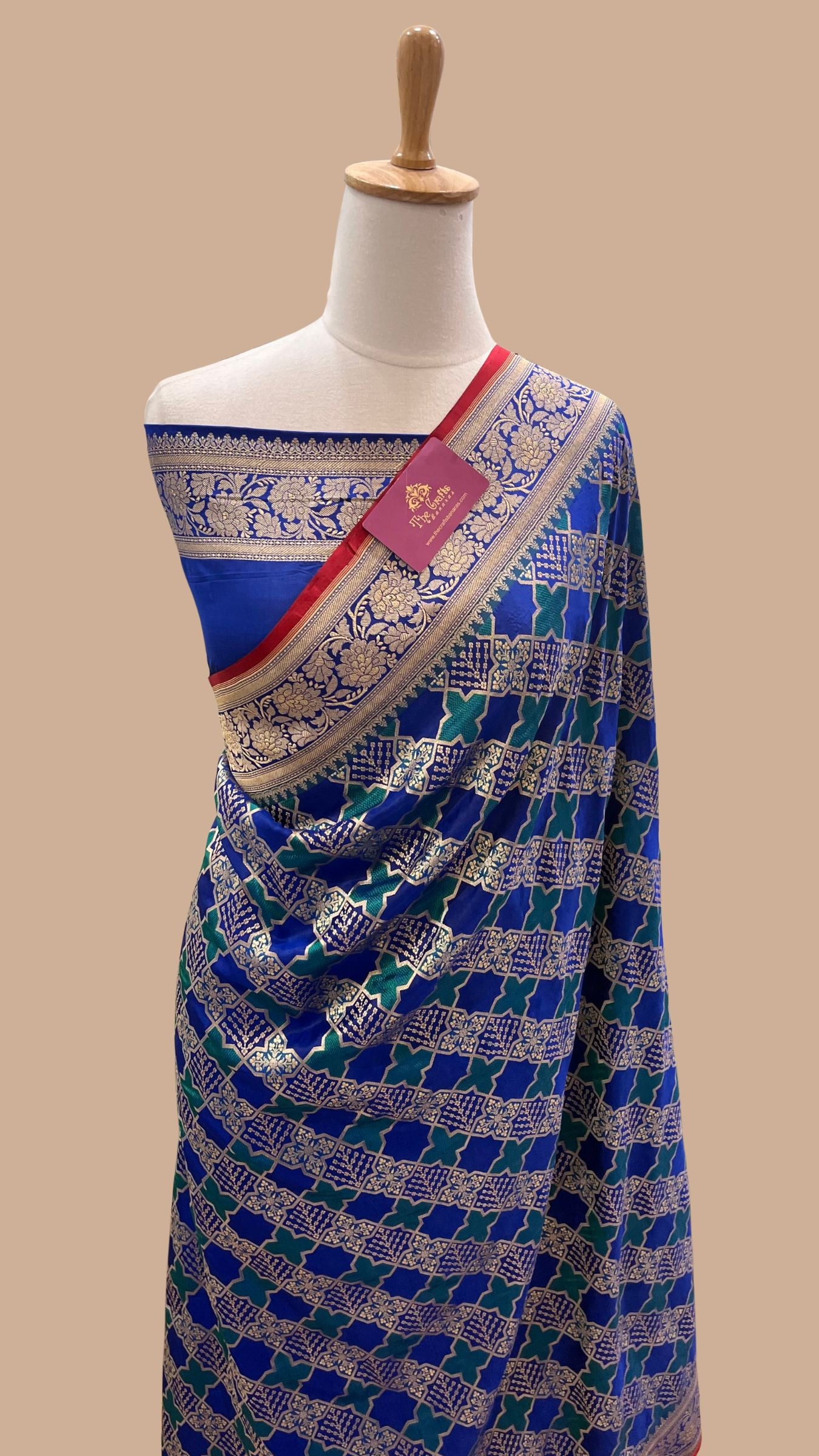 Rangkat Pure Katan Silk Handloom Banarasi Saree - Jaal Work With Meenakari