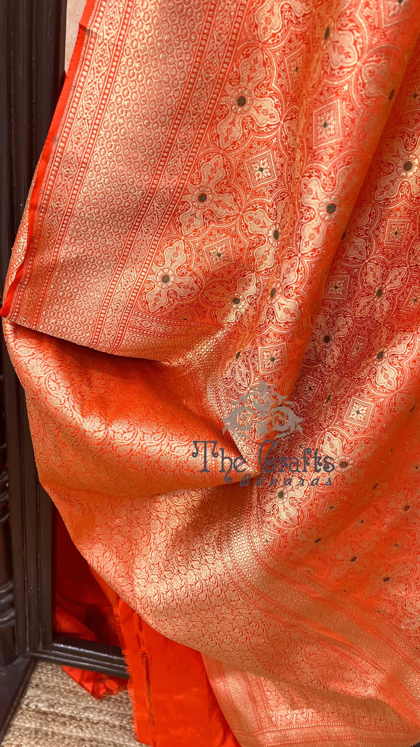 Pure Katan Silk Handloom Banarasi Saree - Tanchui Brocade Meena