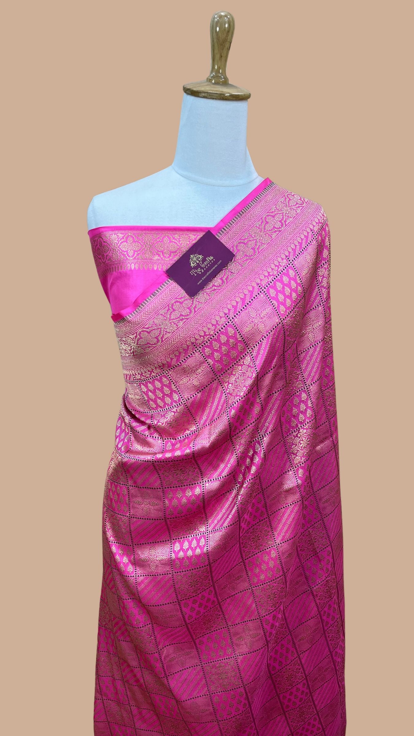 Pure Katan Silk Handloom Banarasi Saree - Tanchui Brocade Meena